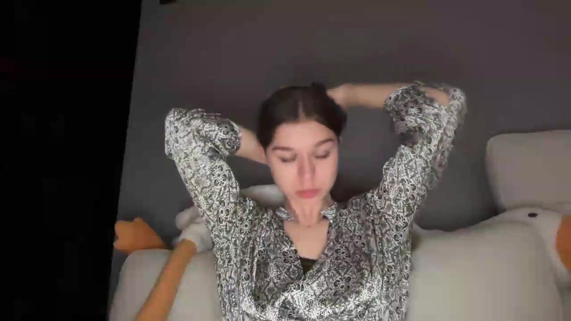 Gallery image thumbnail from JewelReigns's myfreecams stream on, 05/20/2026, 23:08 image 6 of 20