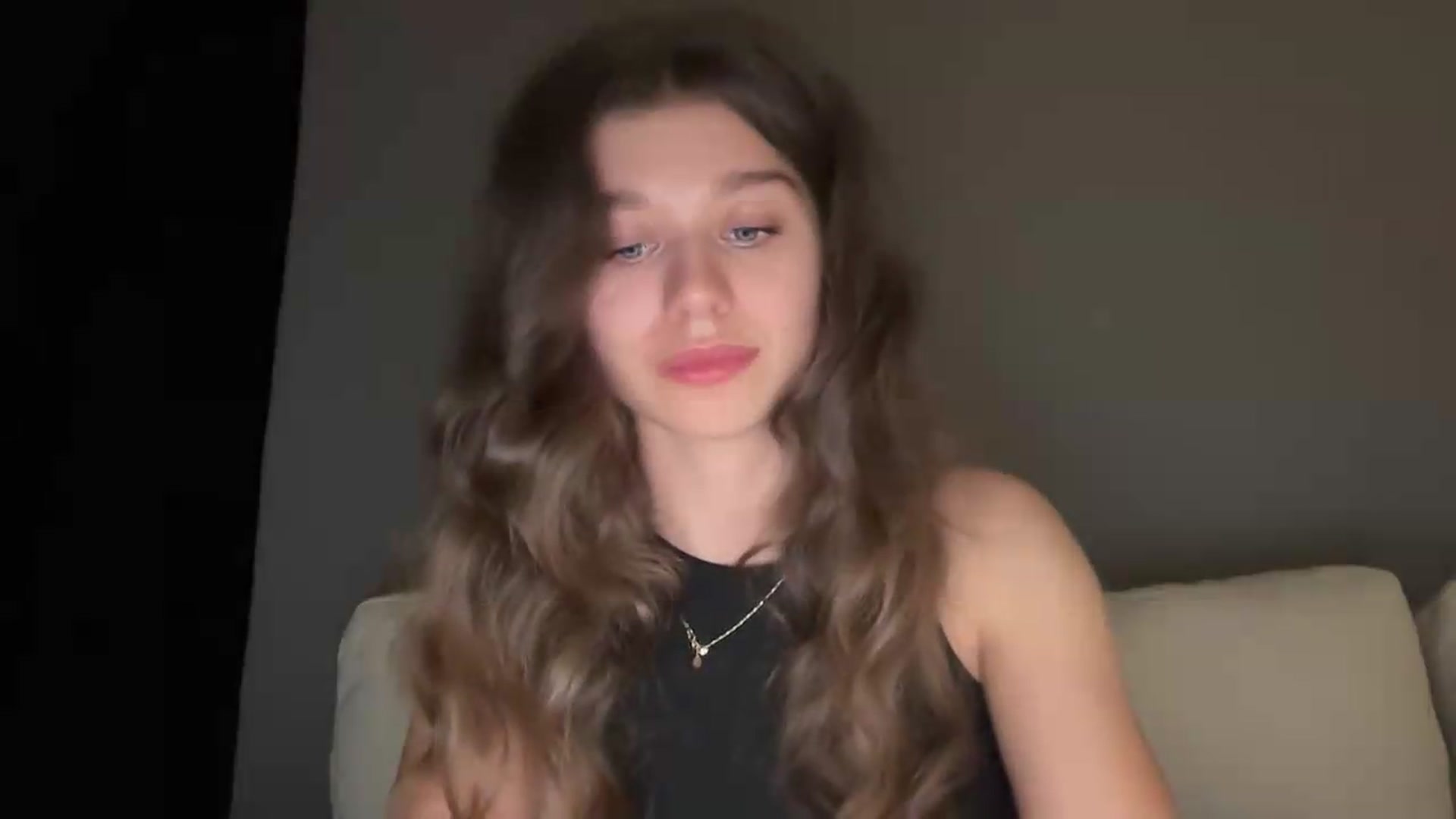 Gallery image thumbnail from JewelReigns's myfreecams stream on, 05/24/2026, 23:13 image 6 of 20