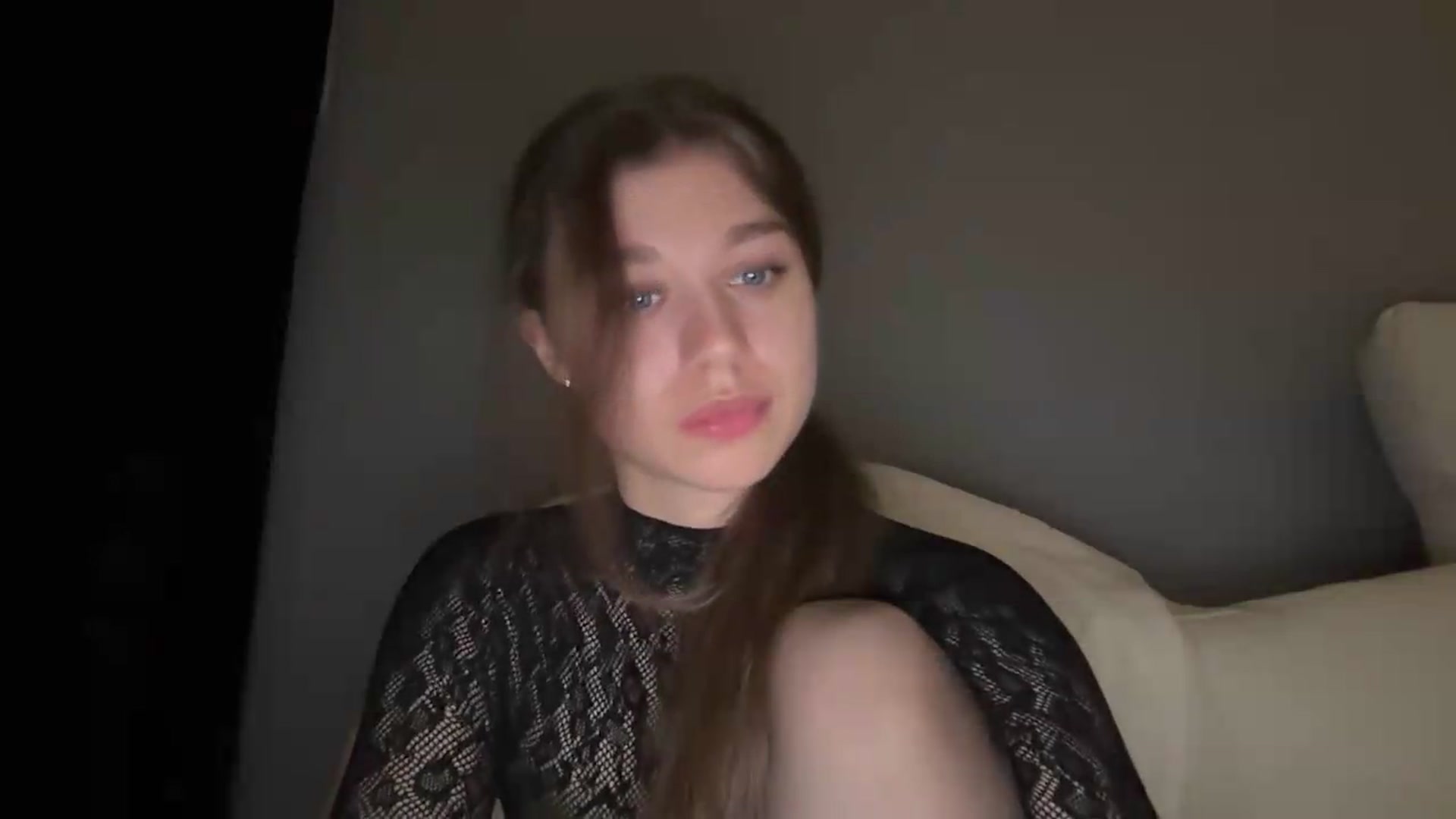 Gallery image thumbnail from JewelReigns's myfreecams stream on, 05/26/2026, 23:05 image 4 of 20