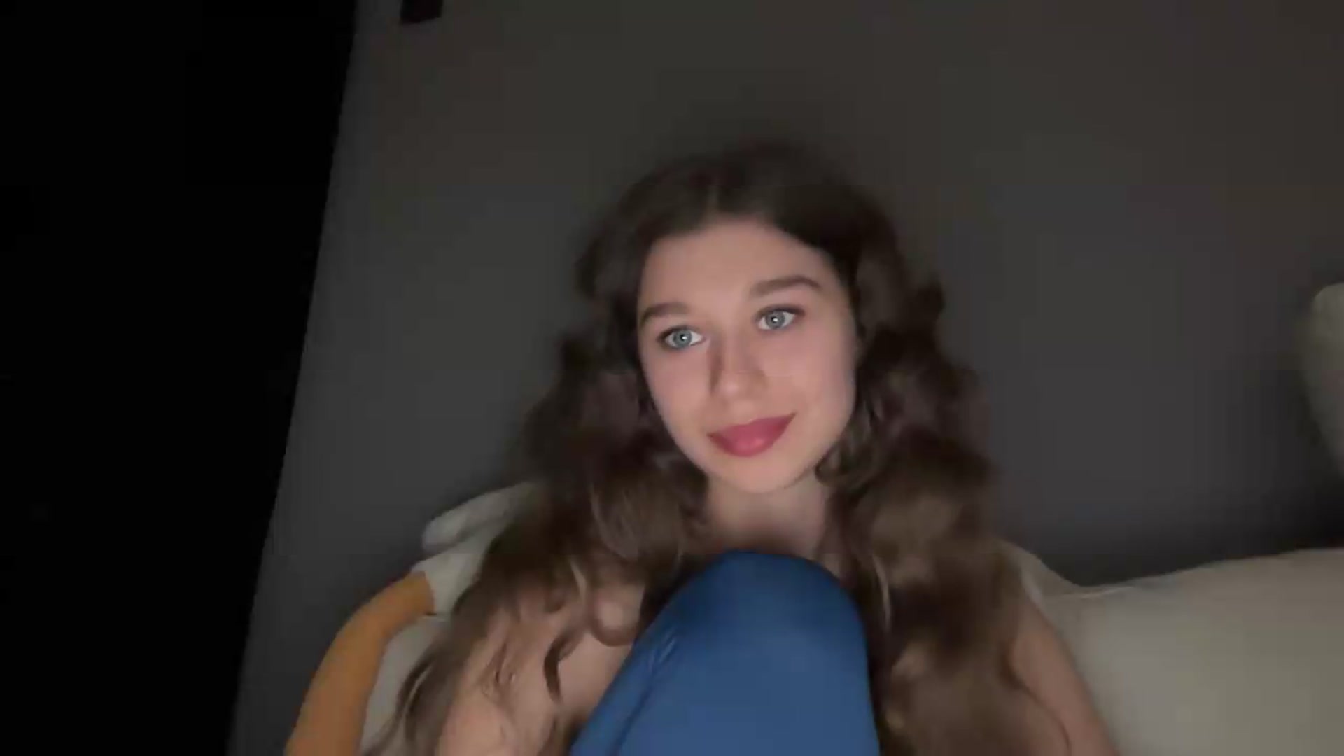 Gallery image thumbnail from JewelReigns's myfreecams stream on, 05/30/2026, 21:33 image 19 of 20
