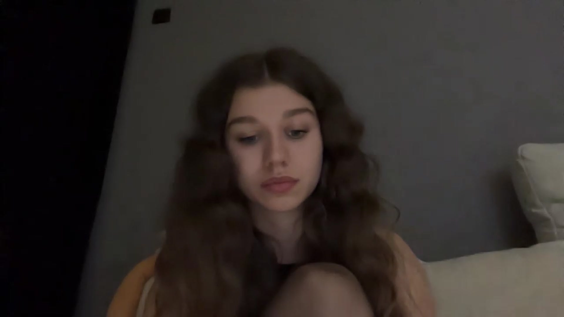 Gallery image thumbnail from JewelReigns's myfreecams stream on, 05/31/2026, 24:00 image 19 of 20