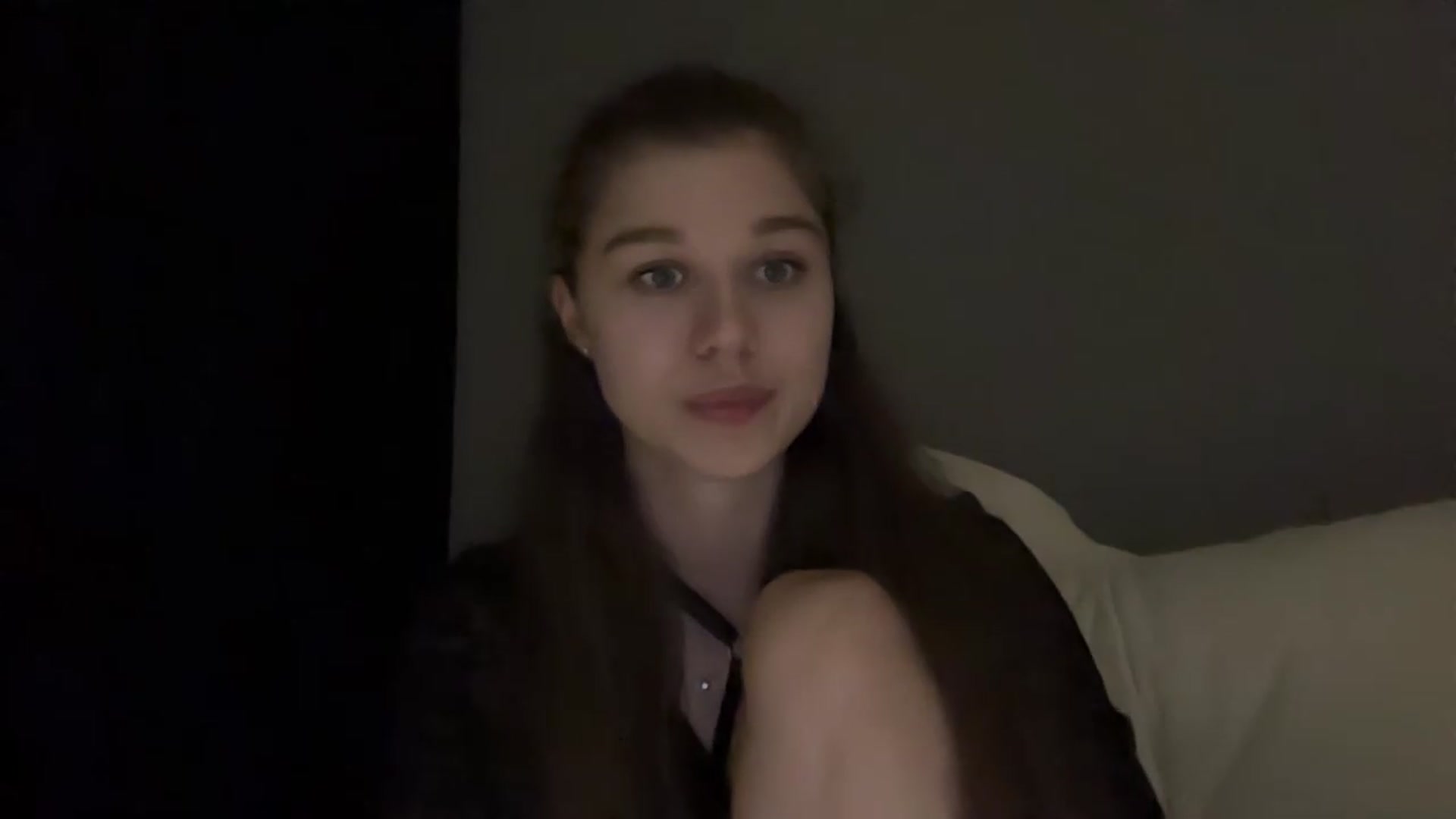 Gallery image thumbnail from JewelReigns's myfreecams stream on, 06/15/2026, 23:37 image 15 of 20