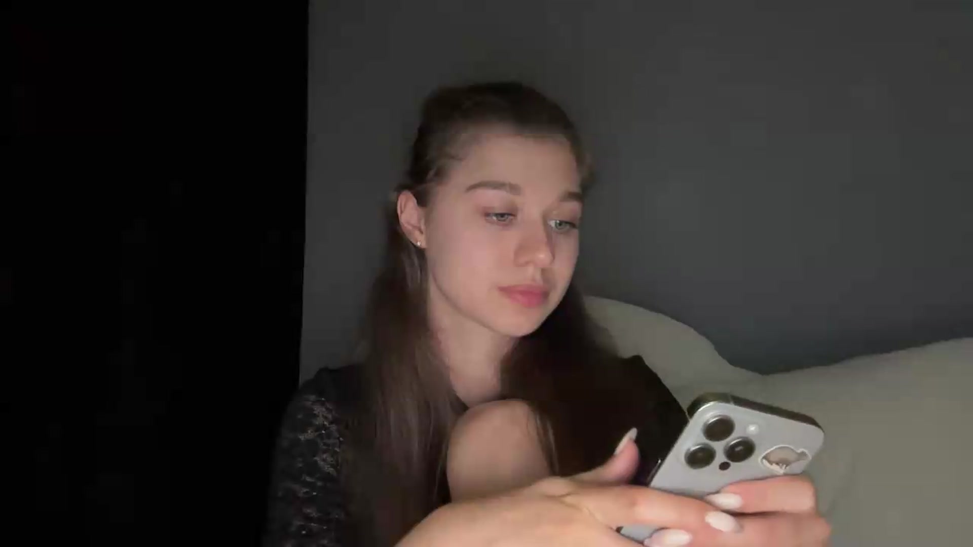 Gallery image thumbnail from JewelReigns's myfreecams stream on, 06/15/2026, 23:37 image 16 of 20