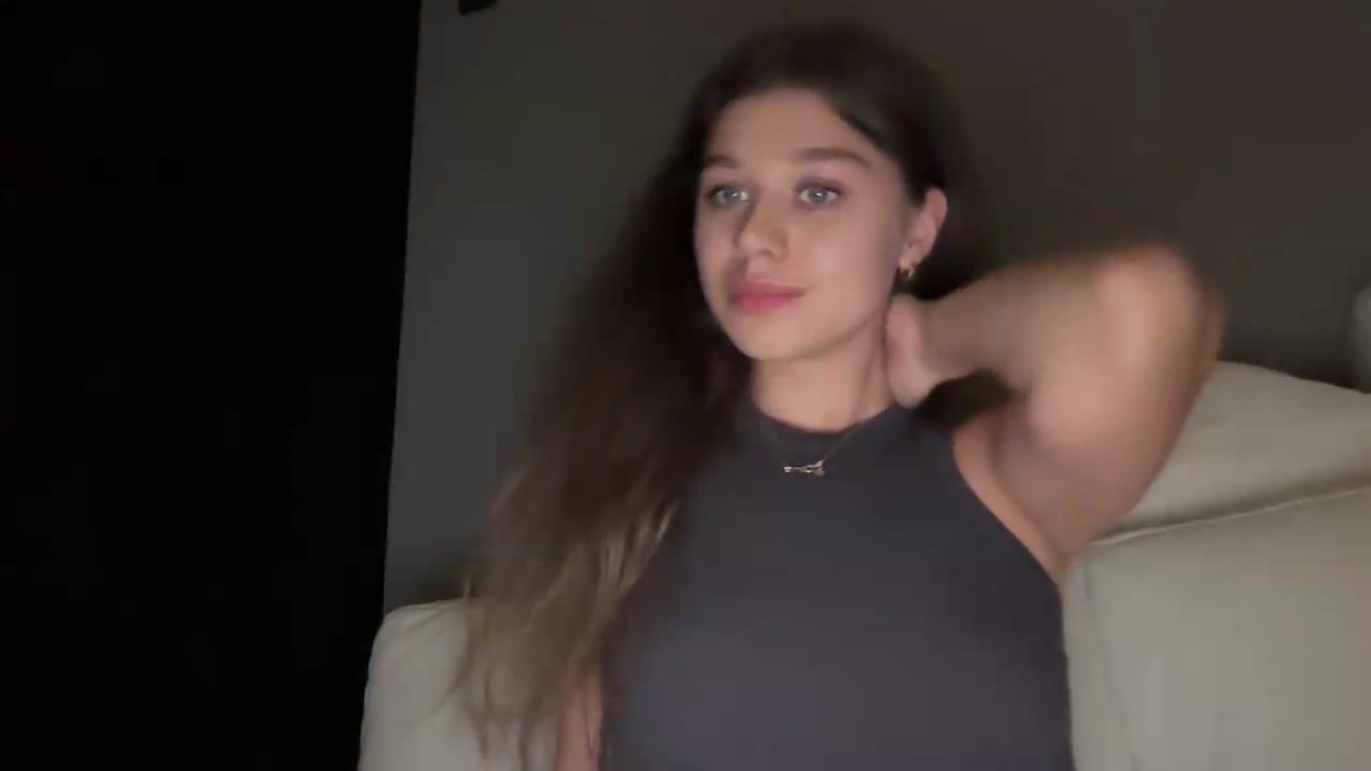 Gallery image thumbnail from JewelReigns's myfreecams stream on, 06/19/2026, 22:33 image 15 of 20