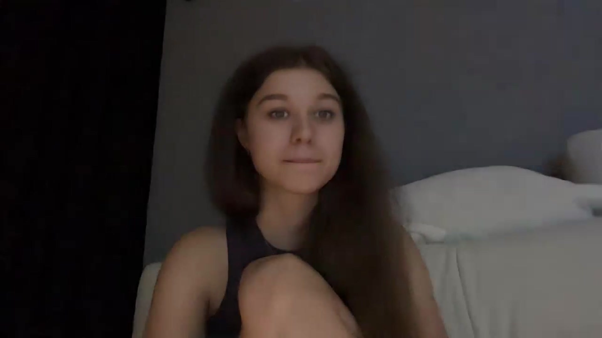 Gallery image thumbnail from JewelReigns's myfreecams stream on, 06/19/2026, 22:33 image 6 of 20