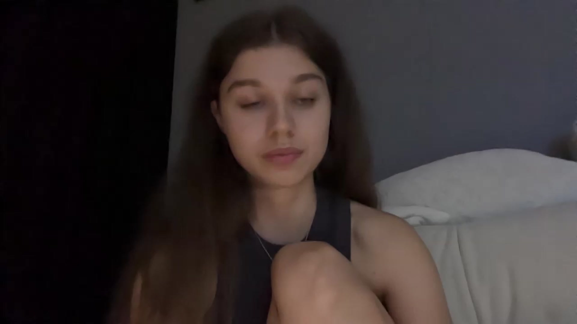 Gallery image thumbnail from JewelReigns's myfreecams stream on, 06/19/2026, 22:33 image 13 of 20