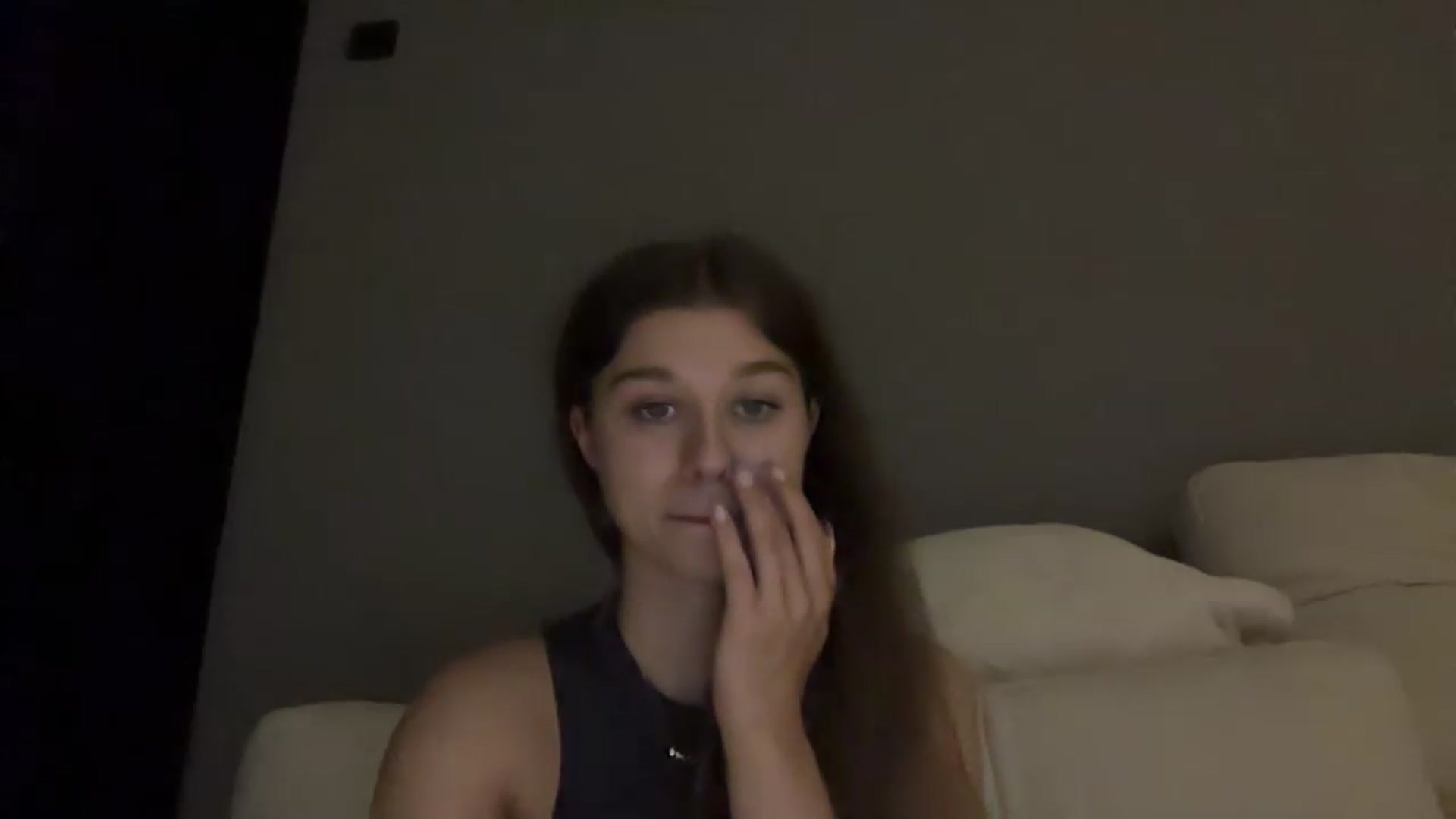 Gallery image thumbnail from JewelReigns's myfreecams stream on, 06/19/2026, 23:22 image 10 of 20