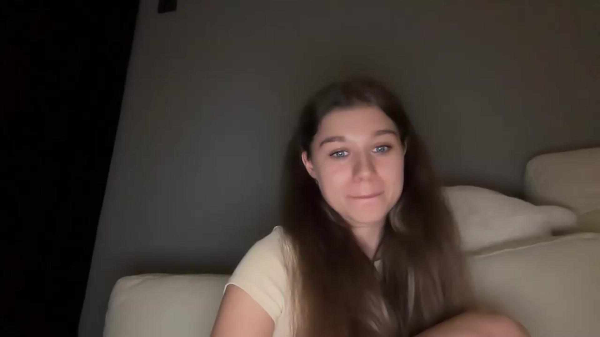 Gallery image thumbnail from JewelReigns's myfreecams stream on, 06/20/2026, 22:04 image 11 of 20