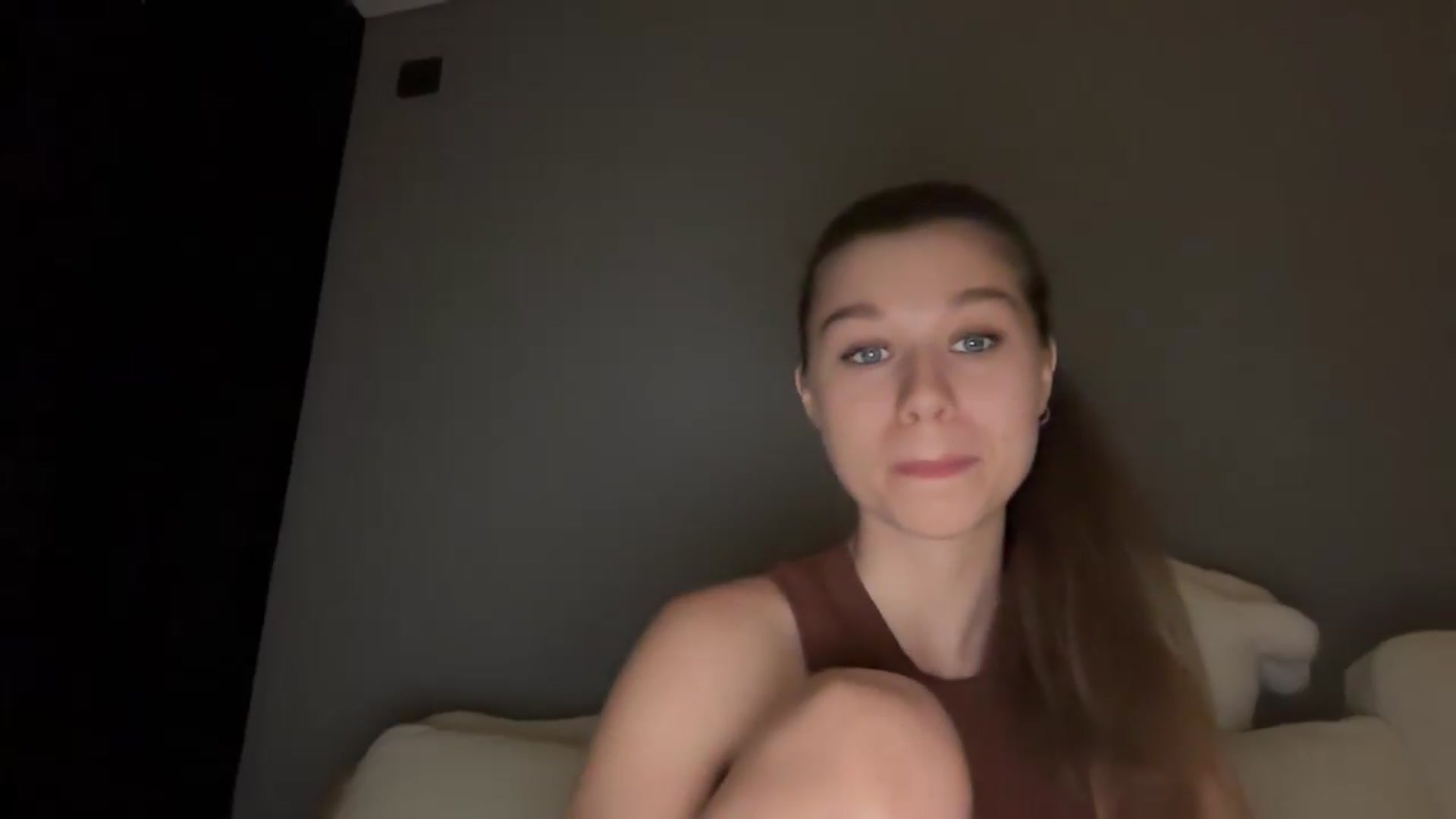 Gallery image thumbnail from JewelReigns's myfreecams stream on, 06/21/2026, 21:20 image 9 of 20