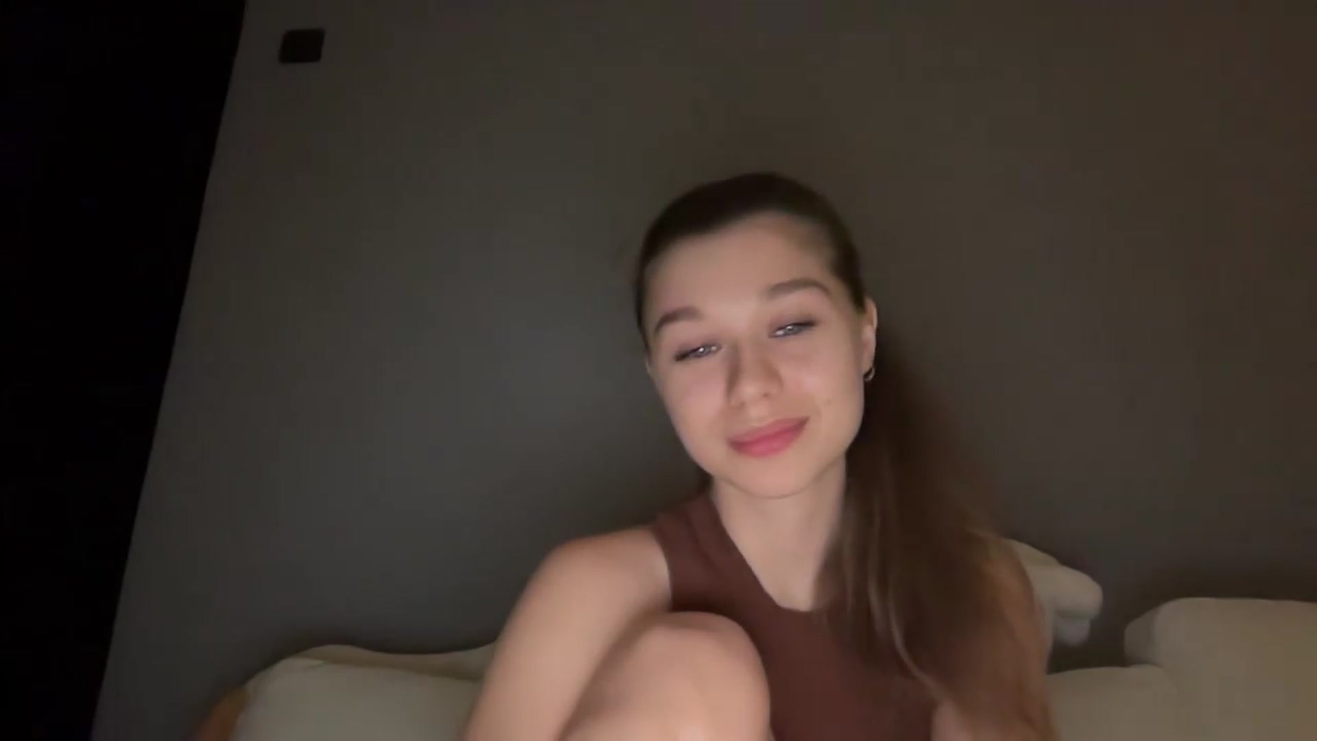 Gallery image thumbnail from JewelReigns's myfreecams stream on, 06/21/2026, 21:20 image 16 of 20
