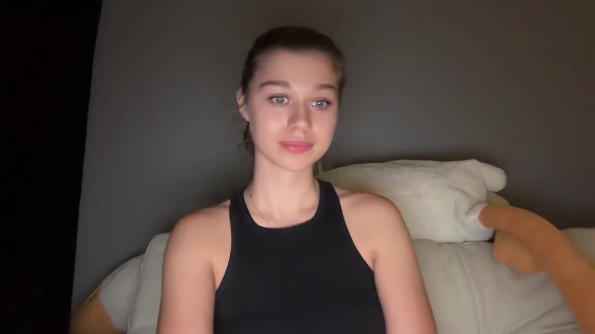 Gallery image thumbnail from JewelReigns's myfreecams stream on, 06/26/2026, 23:08 image 10 of 20