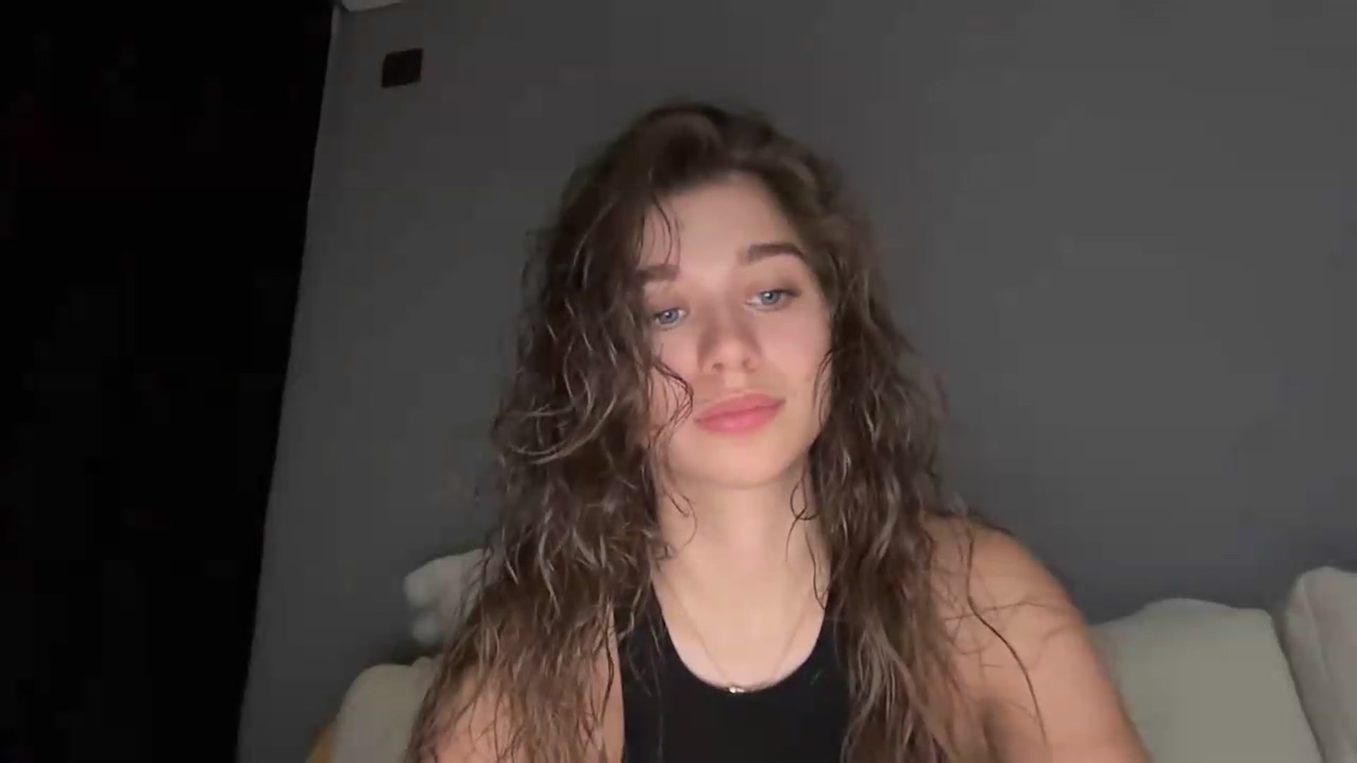 Gallery image thumbnail from JewelReigns's myfreecams stream on, 07/05/2026, 20:58 image 18 of 20