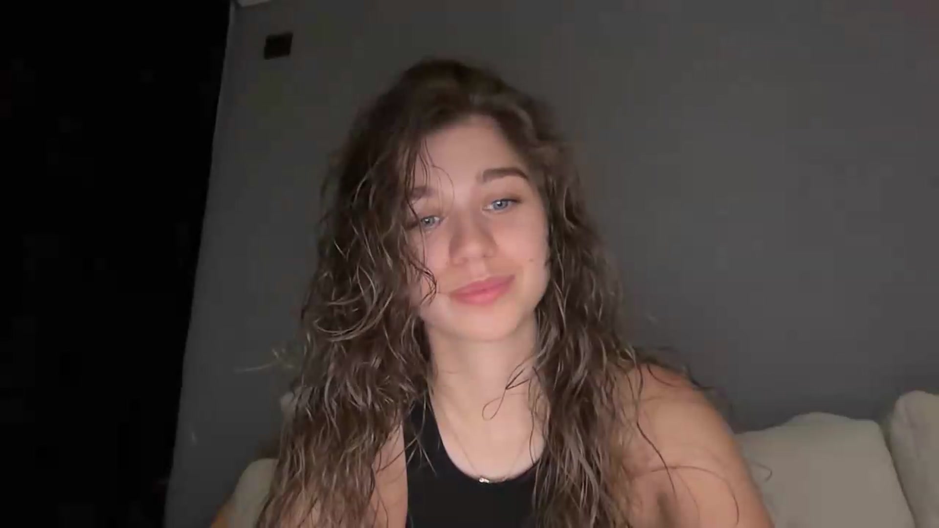 Gallery image thumbnail from JewelReigns's myfreecams stream on, 07/05/2026, 20:58 image 19 of 20