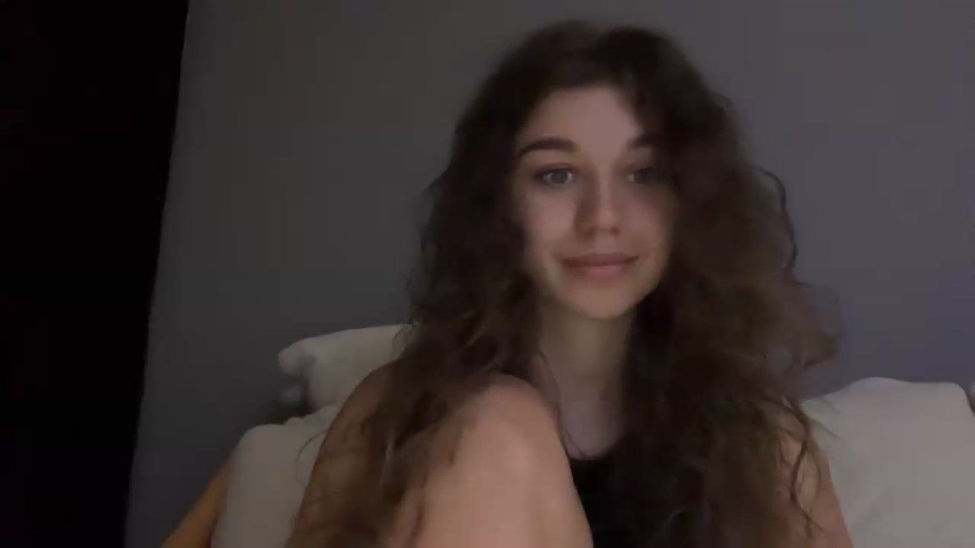 Gallery image thumbnail from JewelReigns's myfreecams stream on, 07/05/2026, 22:23 image 19 of 20