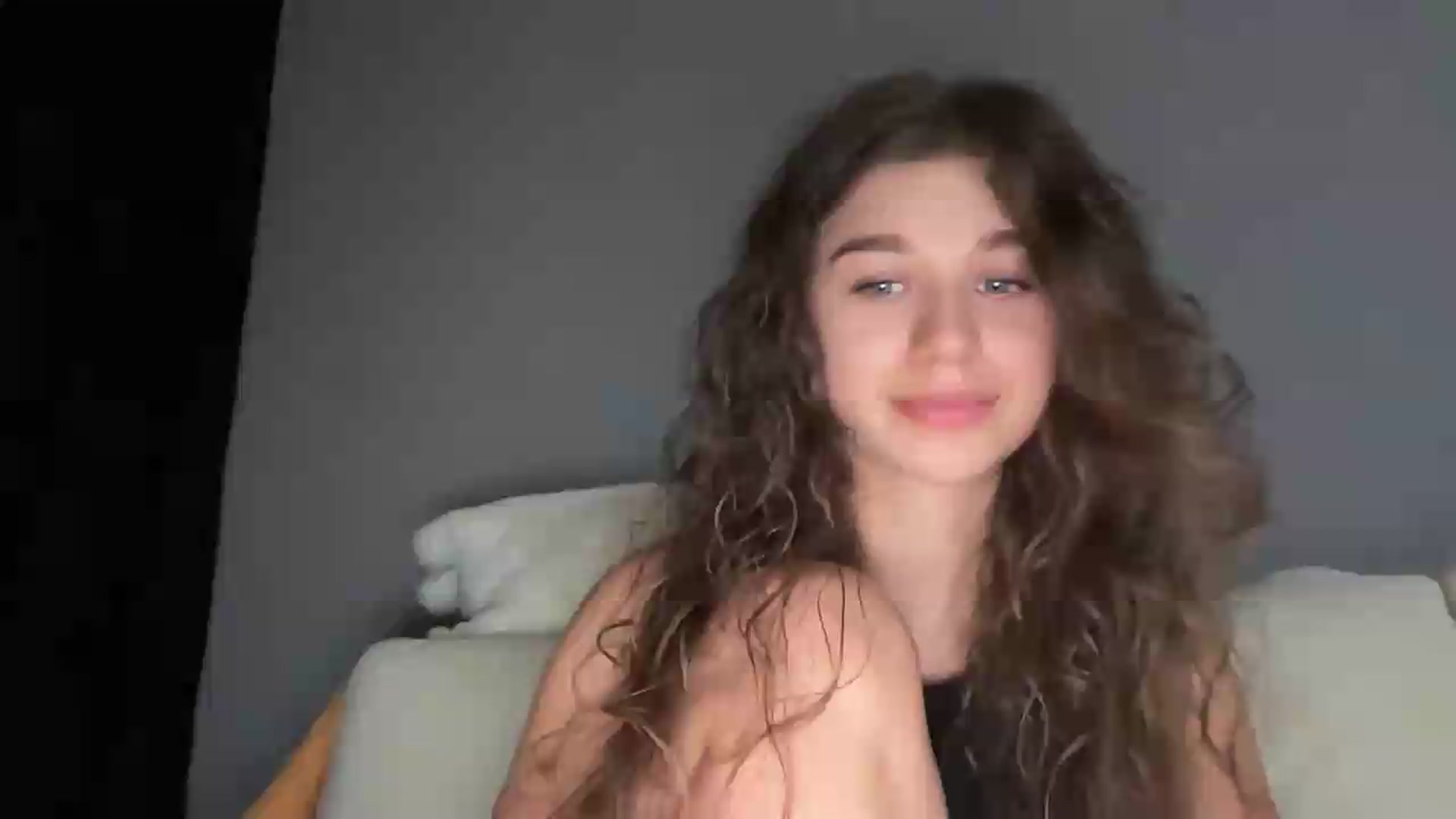 Gallery image thumbnail from JewelReigns's myfreecams stream on, 07/05/2026, 22:23 image 2 of 20