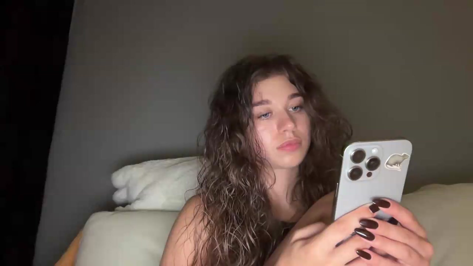 Gallery image thumbnail from JewelReigns's myfreecams stream on, 07/05/2026, 22:52 image 14 of 20