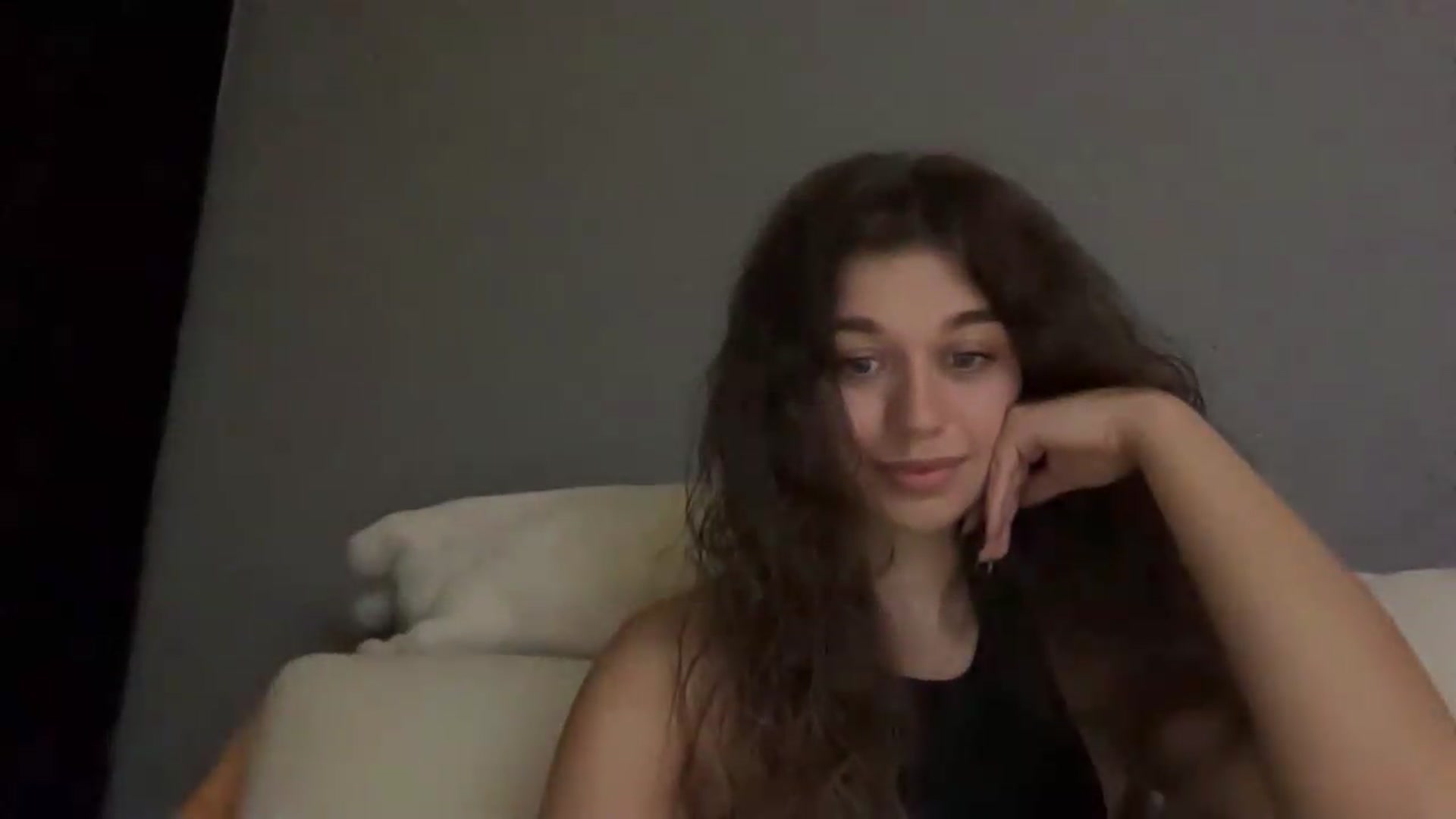 Gallery image thumbnail from JewelReigns's myfreecams stream on, 07/05/2026, 22:52 image 6 of 20