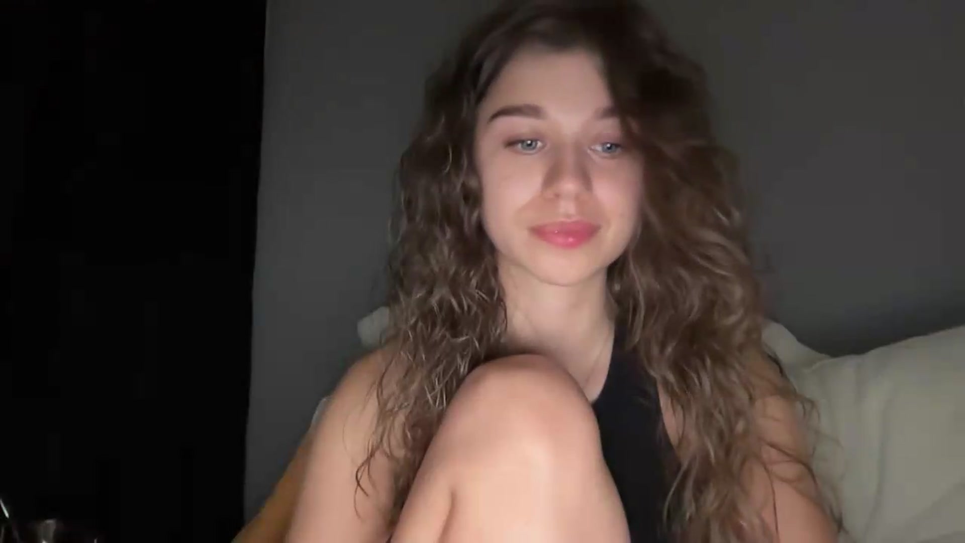 Gallery image thumbnail from JewelReigns's myfreecams stream on, 07/05/2026, 23:47 image 19 of 20