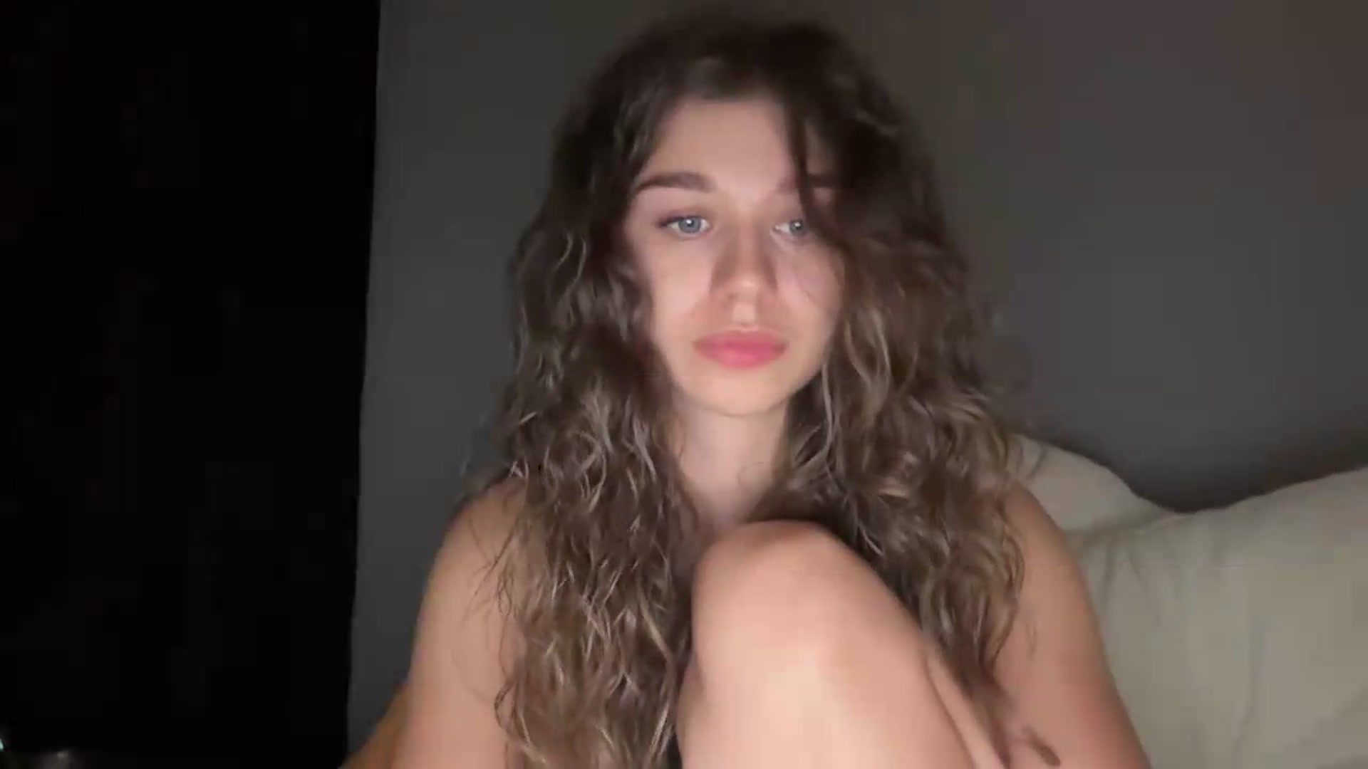 Gallery image thumbnail from JewelReigns's myfreecams stream on, 07/05/2026, 23:47 image 12 of 20