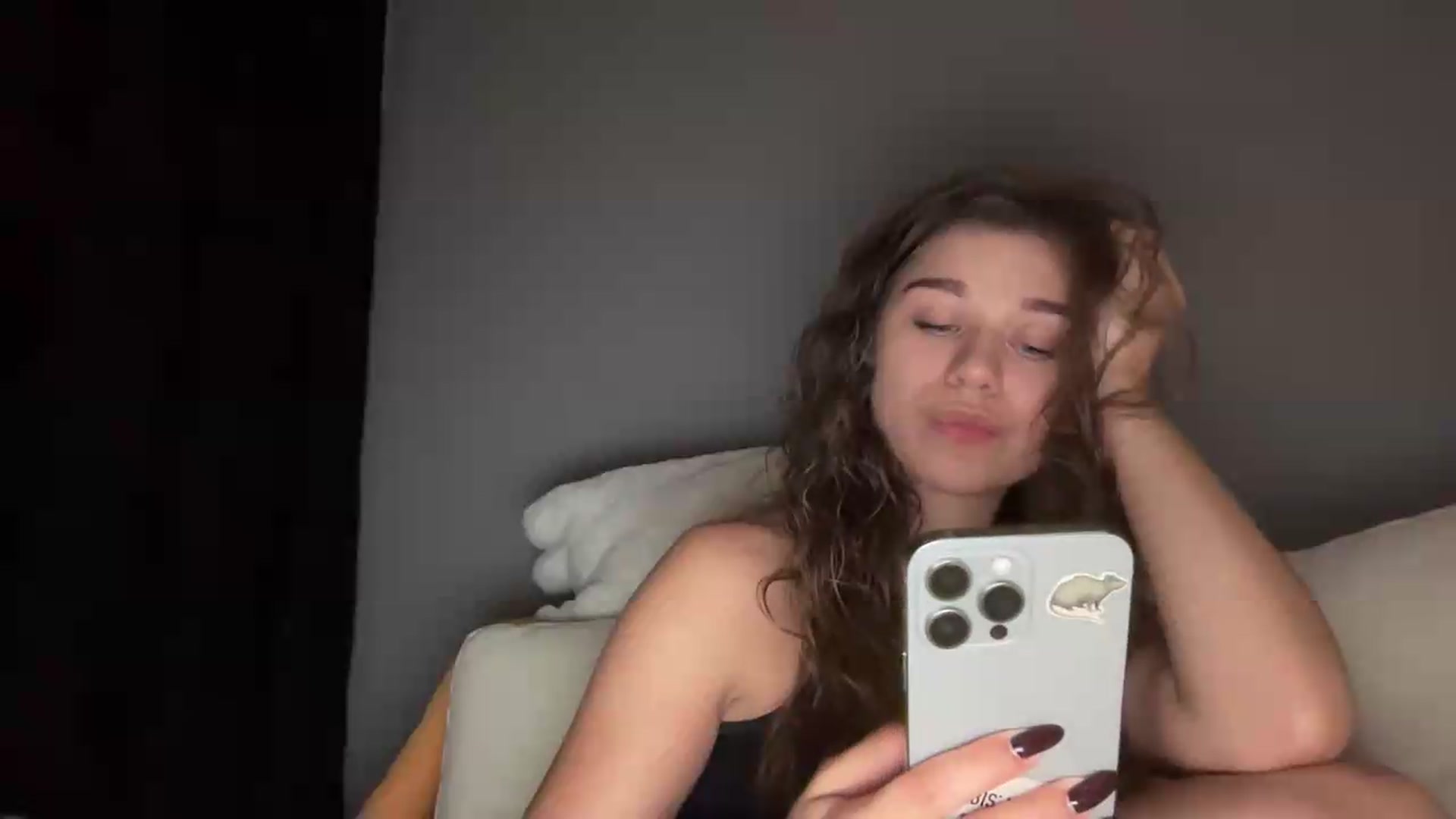 Gallery image thumbnail from JewelReigns's myfreecams stream on, 07/05/2026, 23:47 image 17 of 20