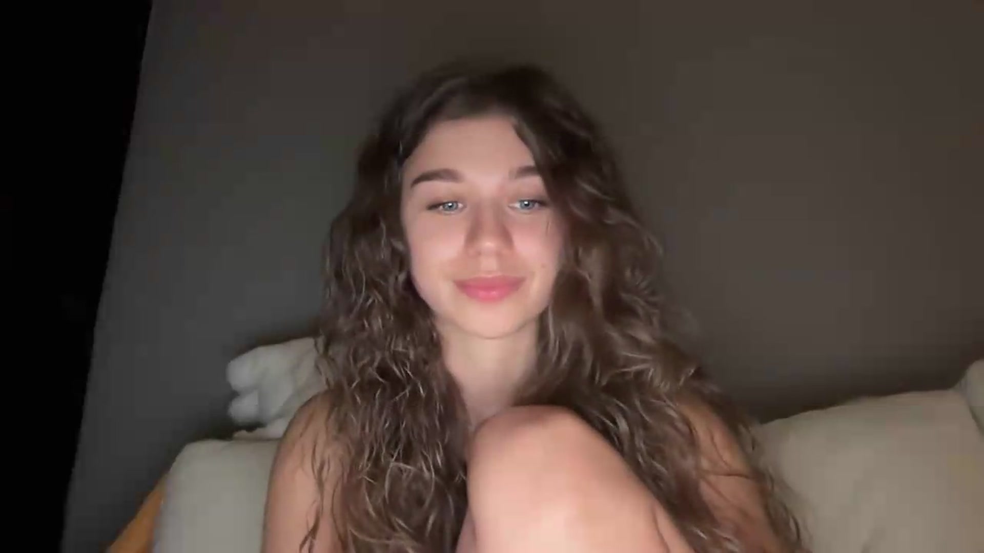 Gallery image thumbnail from JewelReigns's myfreecams stream on, 07/05/2026, 23:47 image 2 of 20