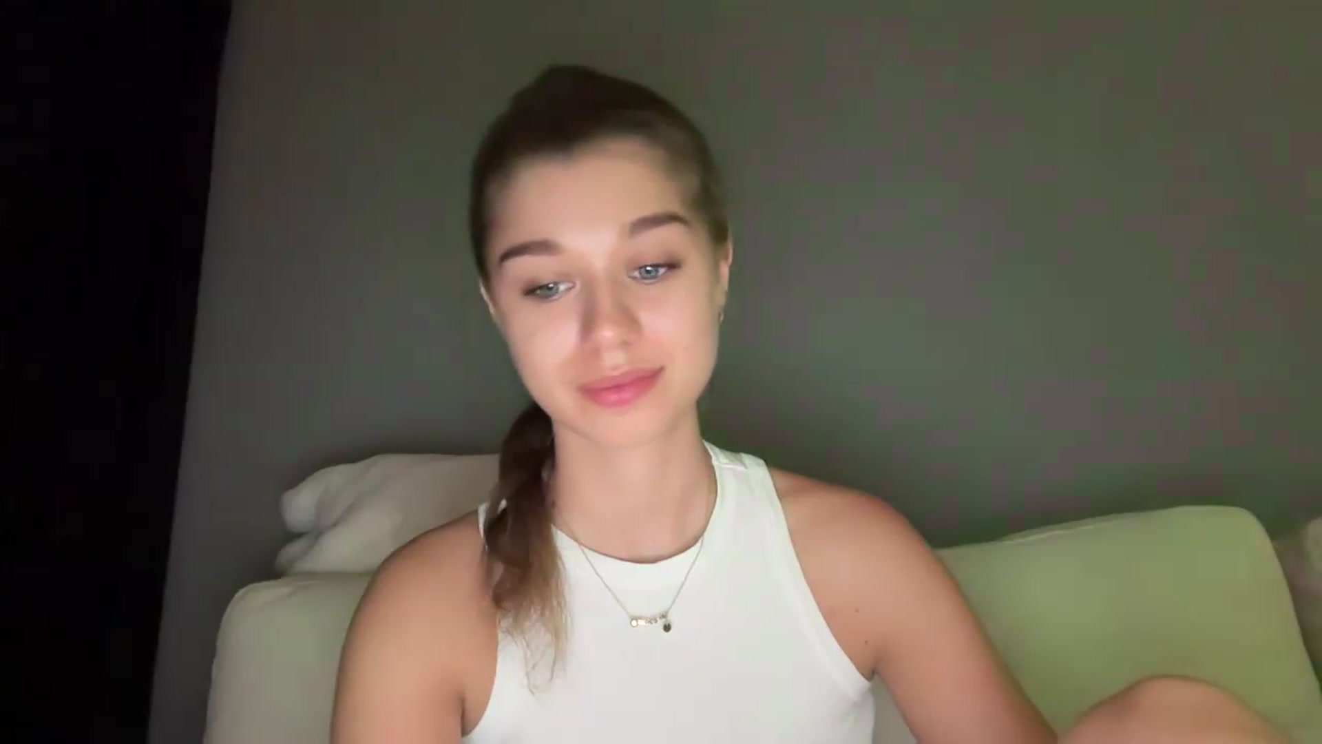 Gallery image thumbnail from JewelReigns's myfreecams stream on, 07/14/2026, 21:07 image 11 of 20