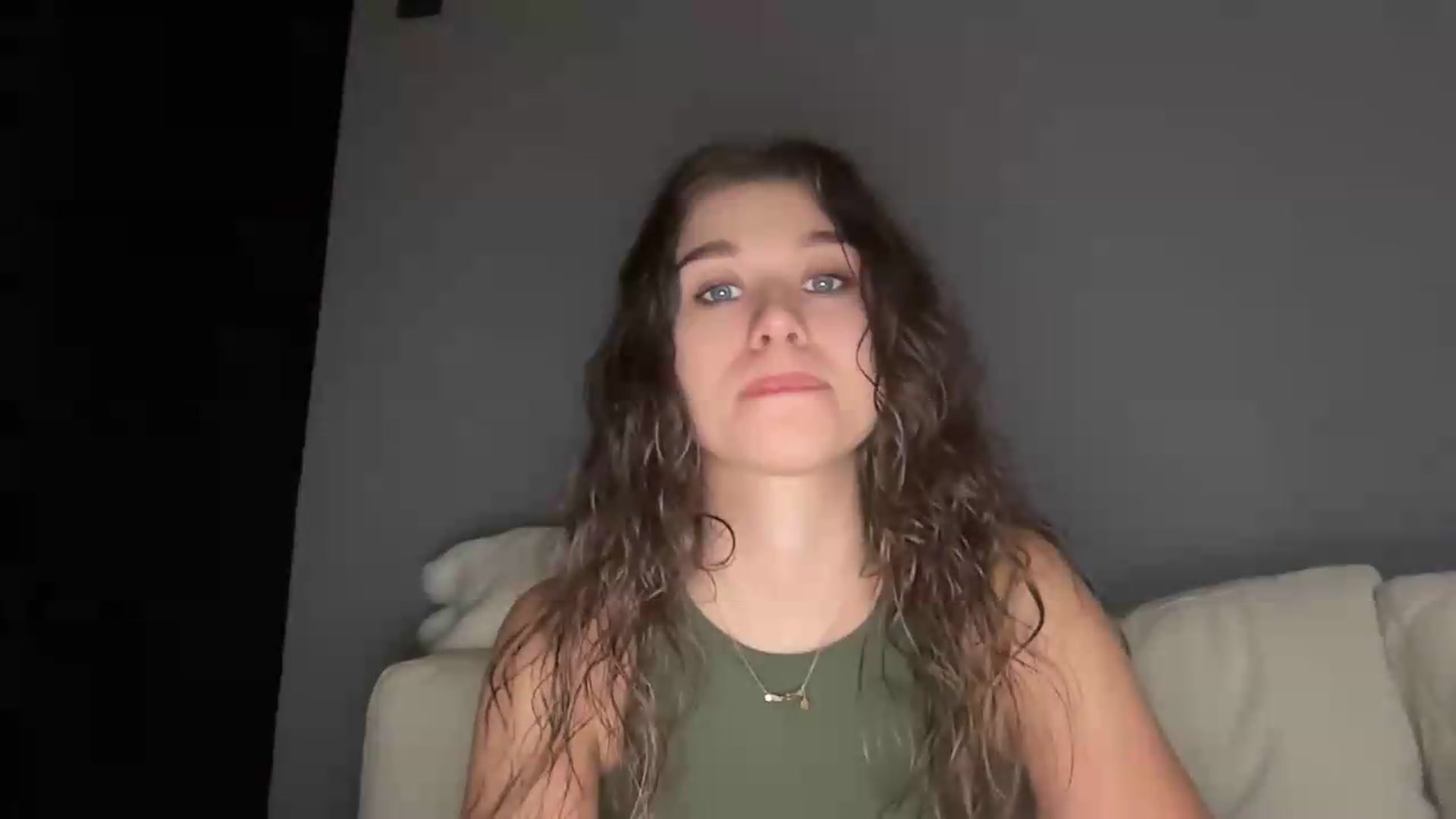 Gallery image thumbnail from JewelReigns's myfreecams stream on, 07/16/2026, 21:17 image 17 of 20
