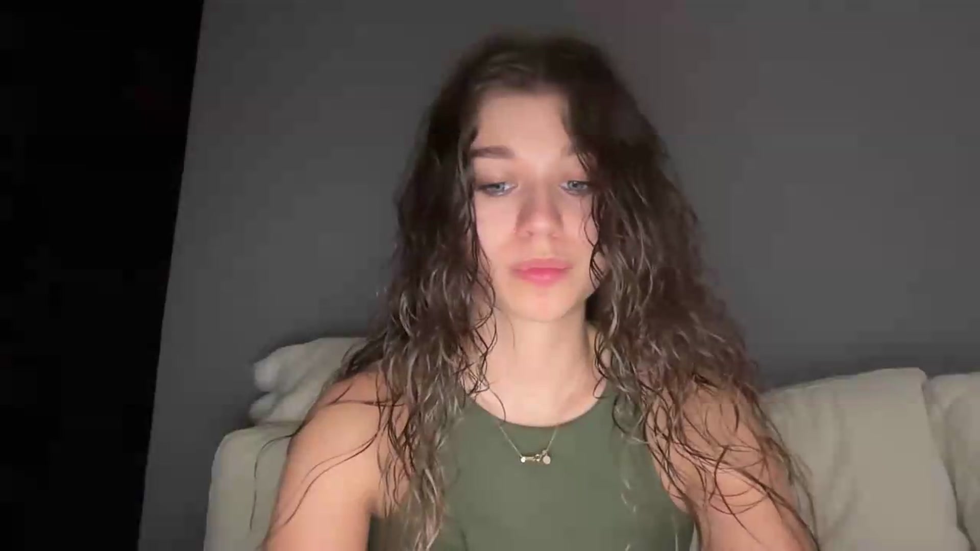 Gallery image thumbnail from JewelReigns's myfreecams stream on, 07/16/2026, 21:17 image 6 of 20