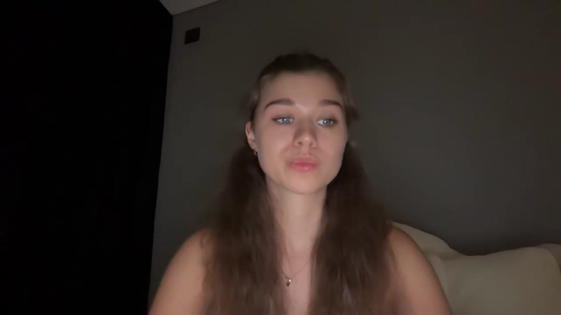 Gallery image thumbnail from JewelReigns's myfreecams stream on, 07/20/2026, 21:10 image 8 of 20