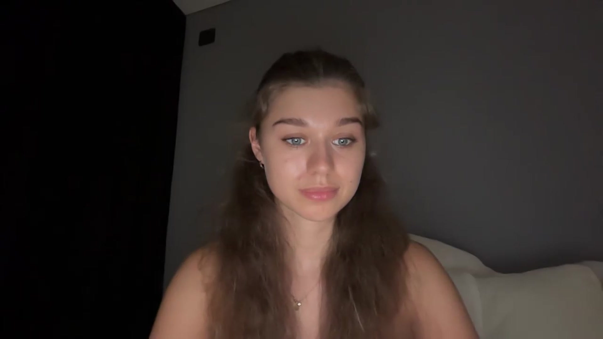 Gallery image thumbnail from JewelReigns's myfreecams stream on, 07/20/2026, 21:10 image 13 of 20