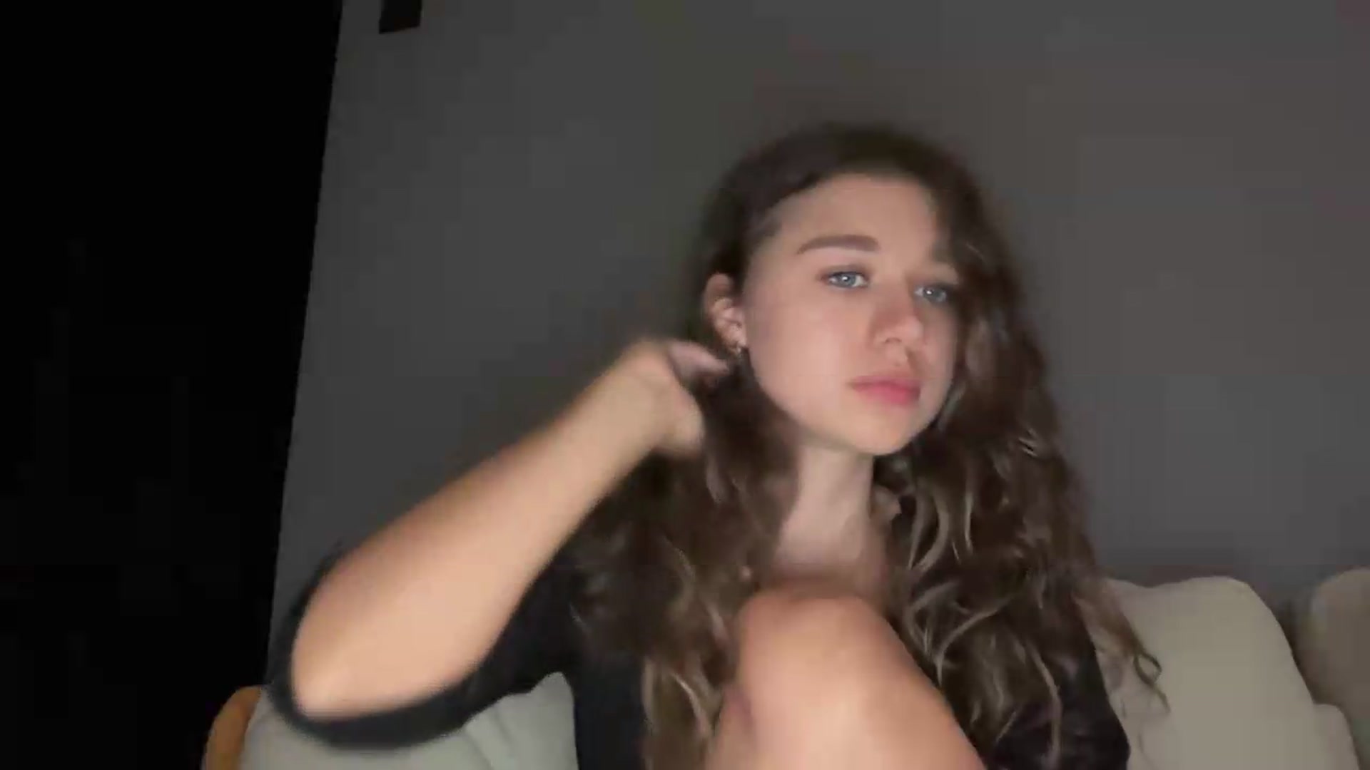 Gallery image thumbnail from JewelReigns's myfreecams stream on, 08/28/2026, 20:50 image 8 of 20