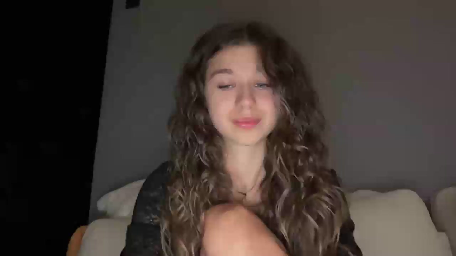 Gallery image thumbnail from JewelReigns's myfreecams stream on, 08/28/2026, 20:50 image 1 of 20