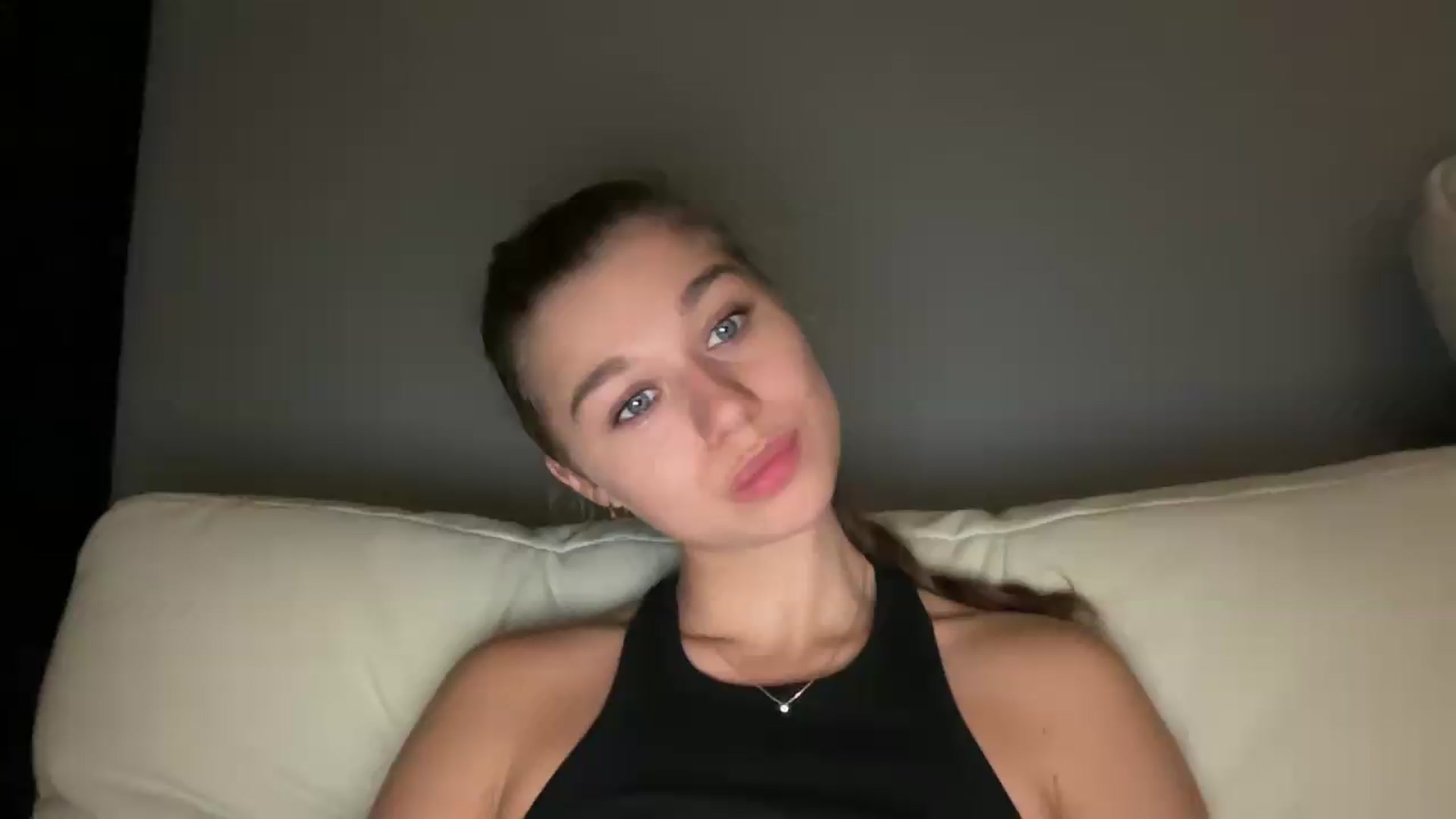 Gallery image thumbnail from JewelReigns's myfreecams stream on, 09/03/2026, 23:06 image 1 of 20