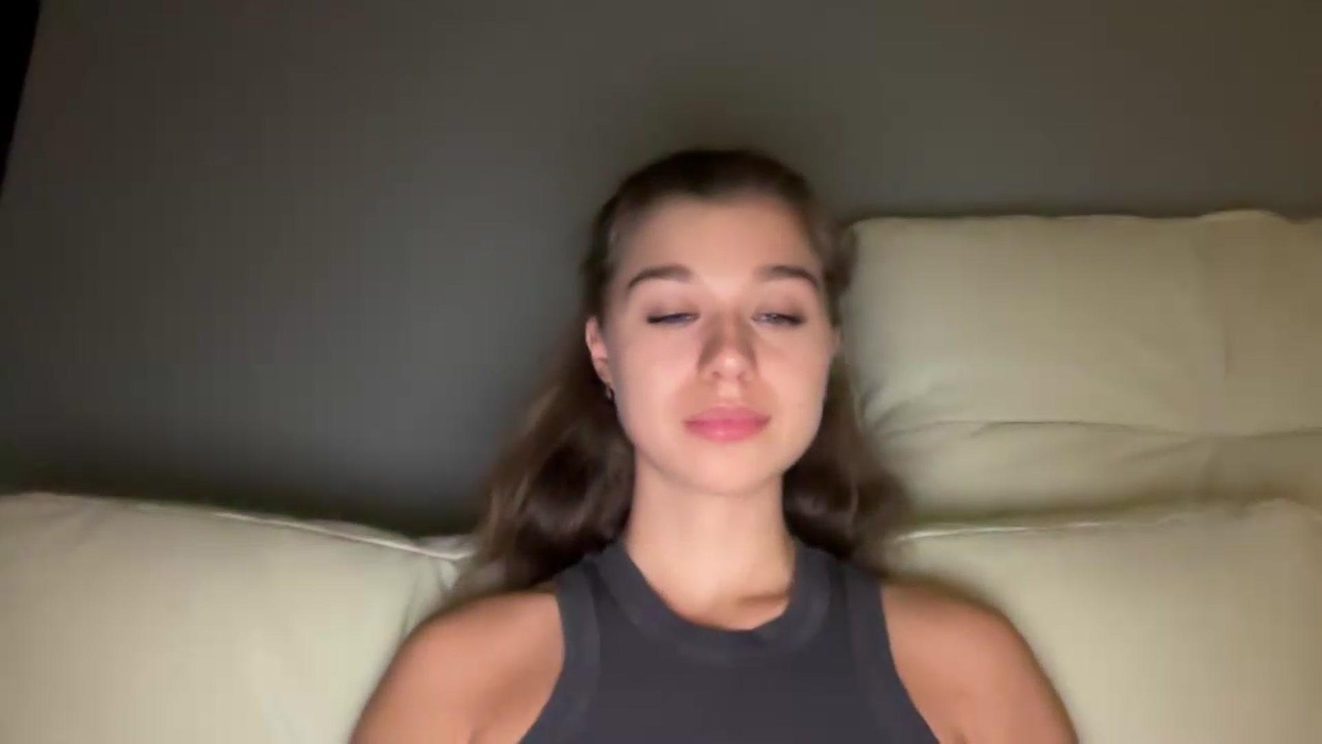 Gallery image thumbnail from JewelReigns's myfreecams stream on, 09/05/2026, 21:56 image 18 of 20