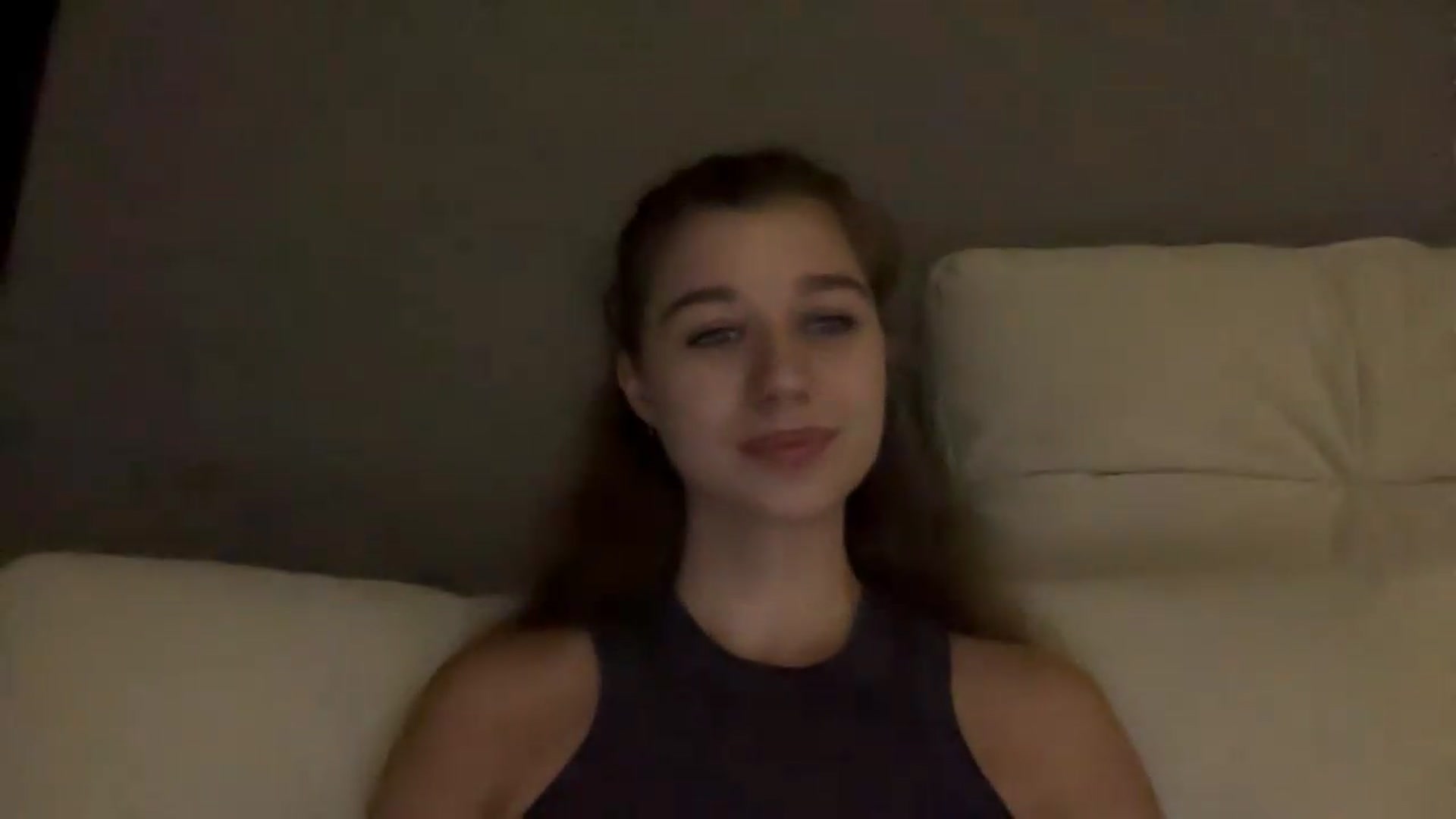 Gallery image thumbnail from JewelReigns's myfreecams stream on, 09/05/2026, 23:03 image 6 of 20