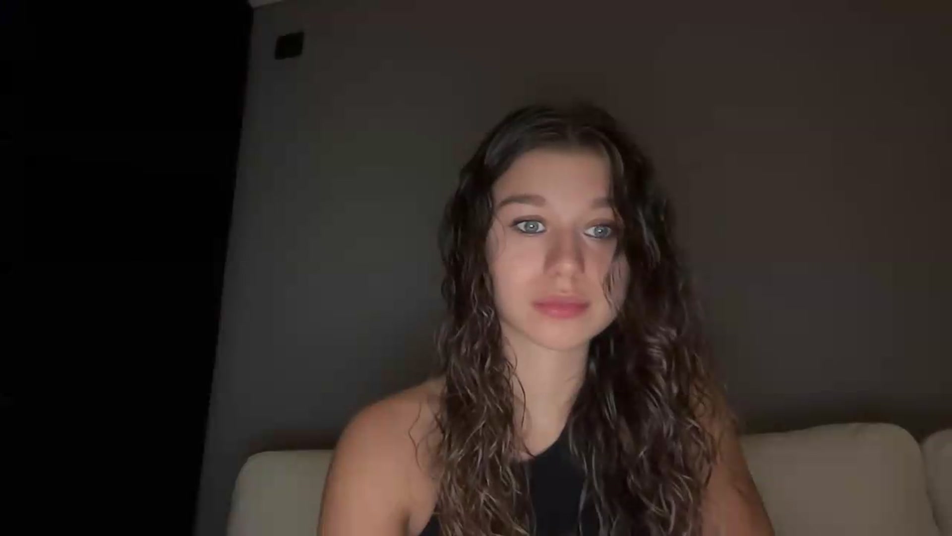 Gallery image thumbnail from JewelReigns's myfreecams stream on, 09/07/2026, 20:51 image 5 of 20