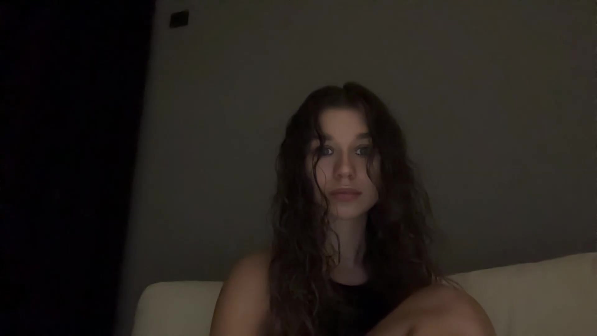 Gallery image thumbnail from JewelReigns's myfreecams stream on, 09/07/2026, 20:51 image 10 of 20