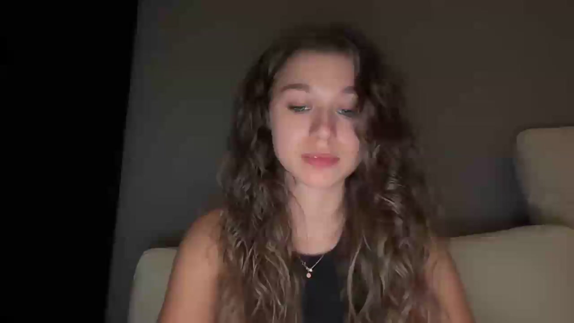 Gallery image thumbnail from JewelReigns's myfreecams stream on, 09/07/2026, 23:32 image 1 of 20