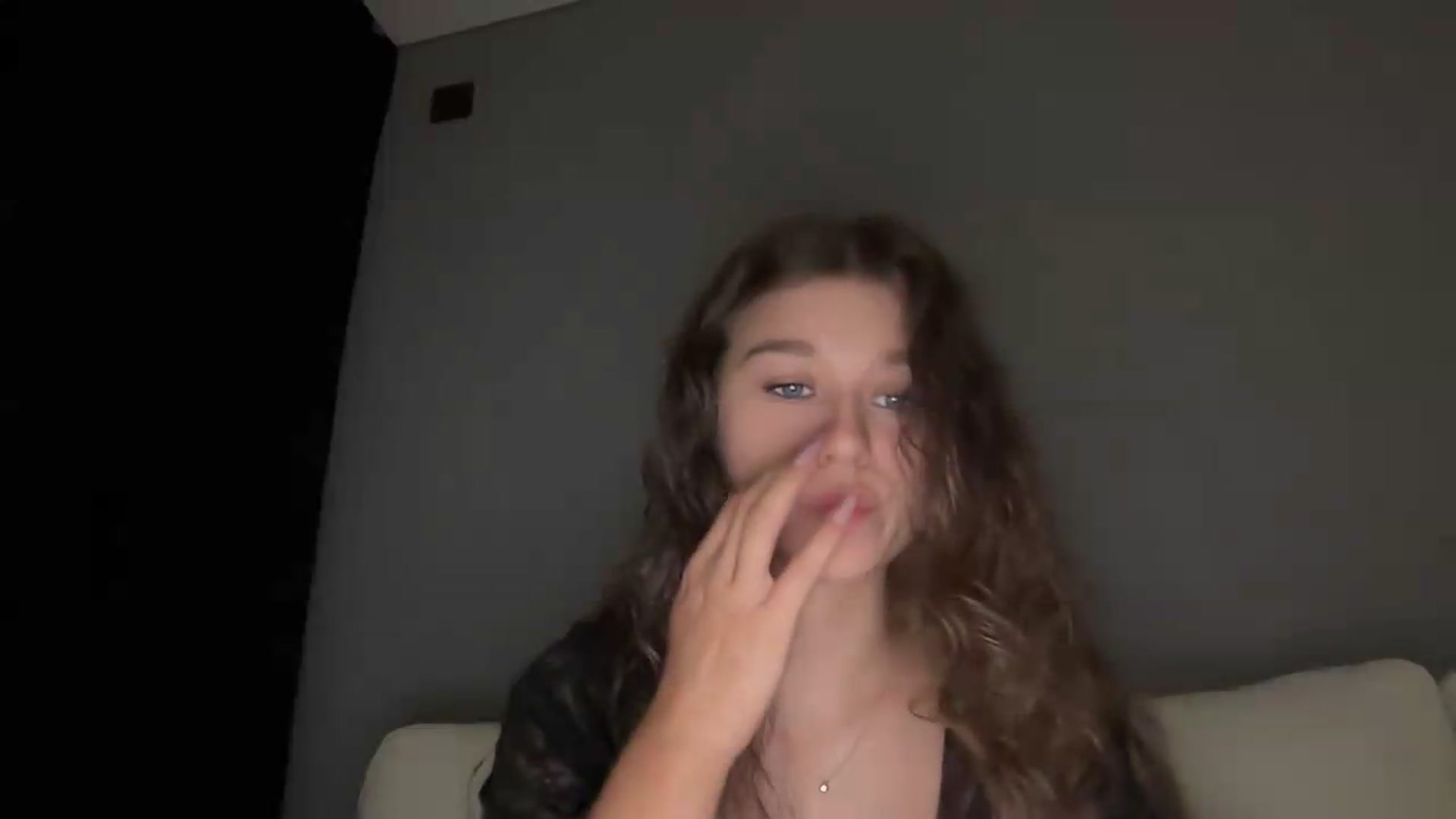 Gallery image thumbnail from JewelReigns's myfreecams stream on, 09/10/2026, 21:12 image 2 of 20