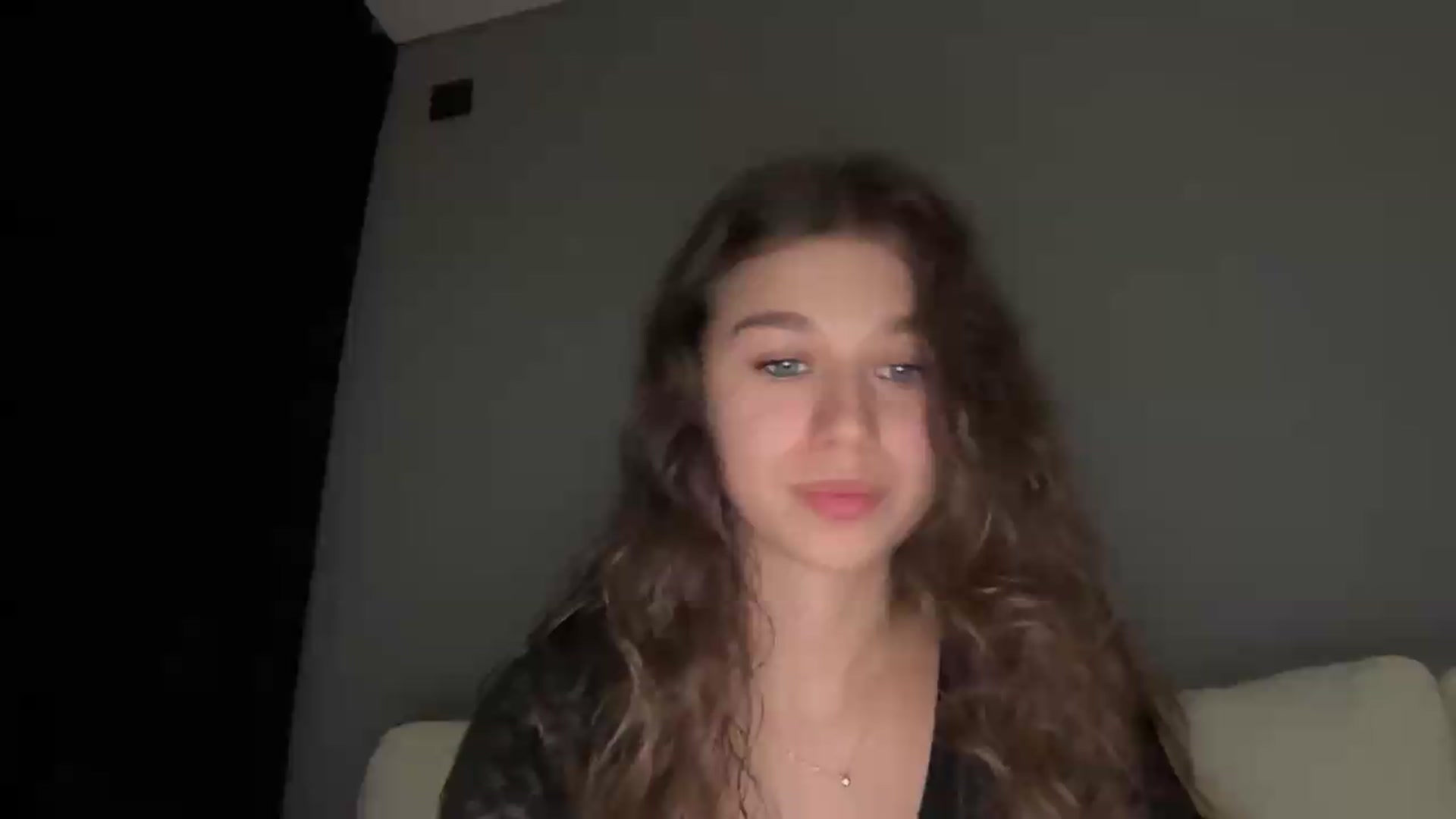 Gallery image thumbnail from JewelReigns's myfreecams stream on, 09/10/2026, 21:12 image 1 of 20
