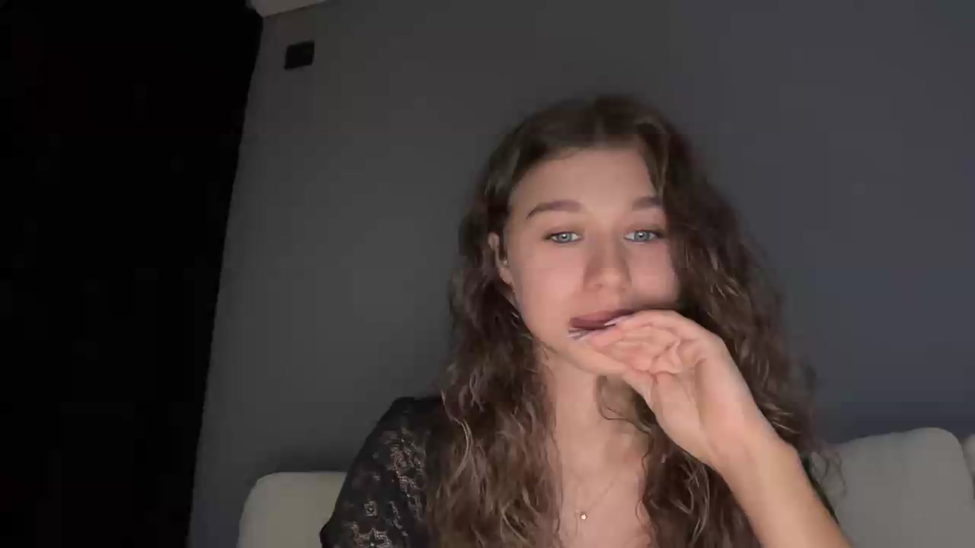 Gallery image thumbnail from JewelReigns's myfreecams stream on, 09/10/2026, 21:12 image 13 of 20