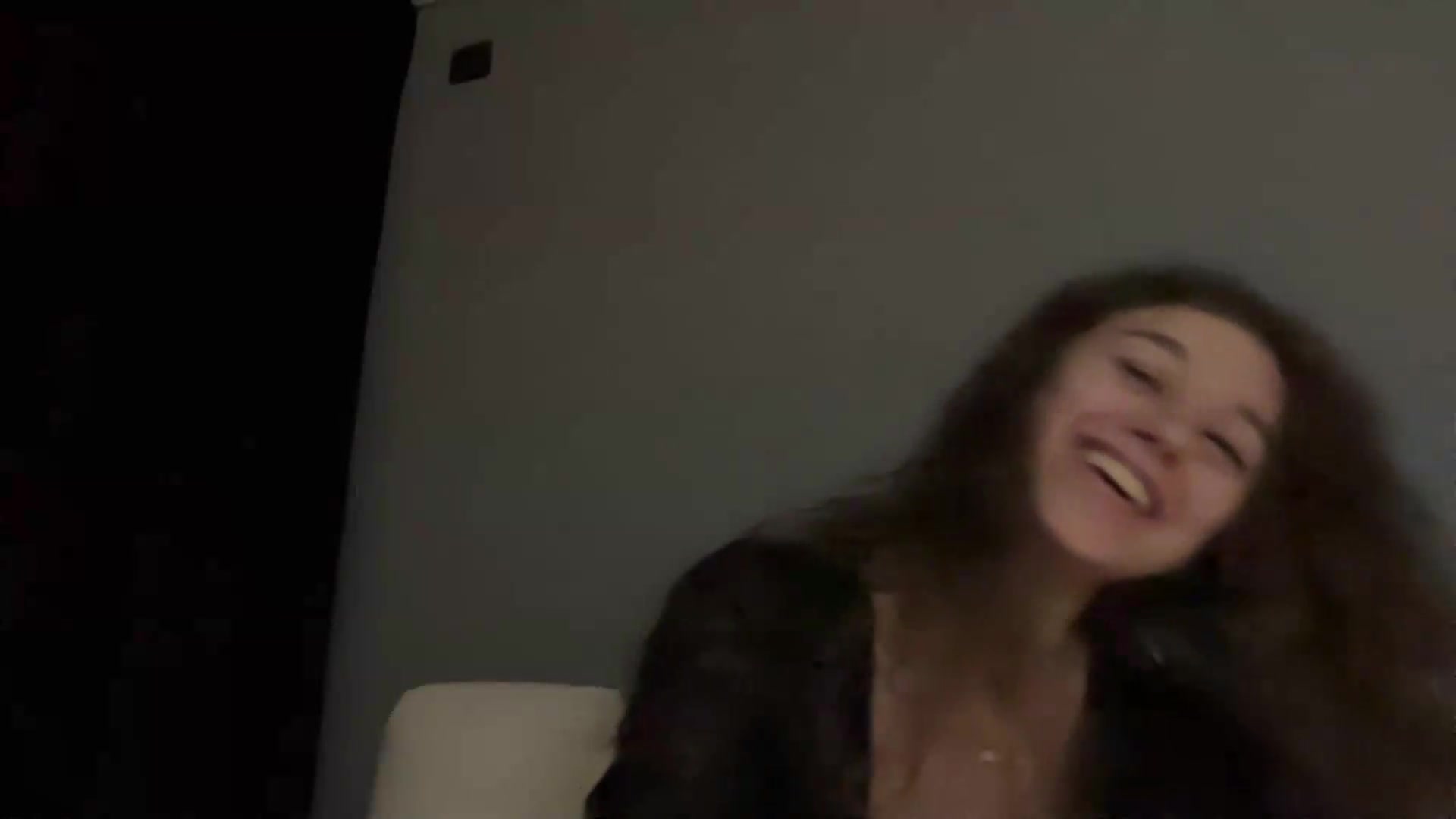 Gallery image thumbnail from JewelReigns's myfreecams stream on, 09/10/2026, 22:51 image 15 of 20