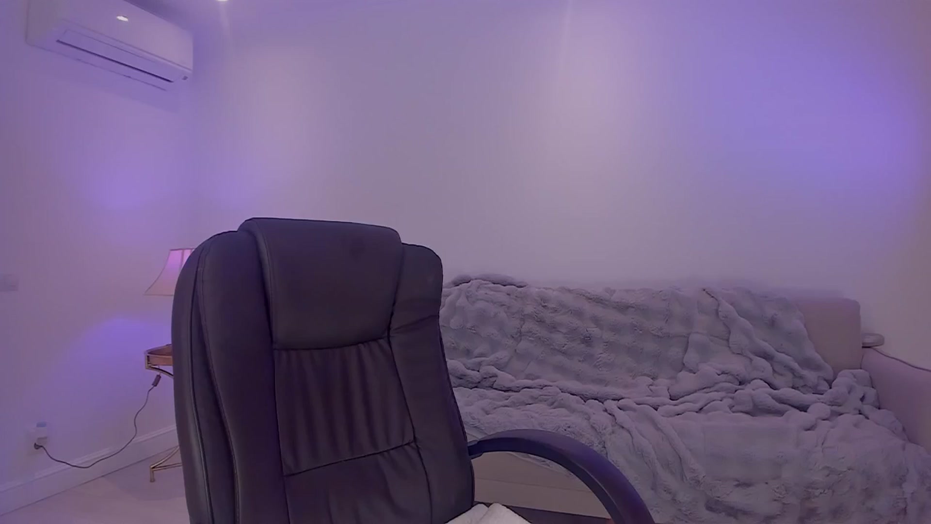 Gallery image thumbnail from Jewelles's myfreecams stream on, 01/14/2025, 21:11 image 14 of 20