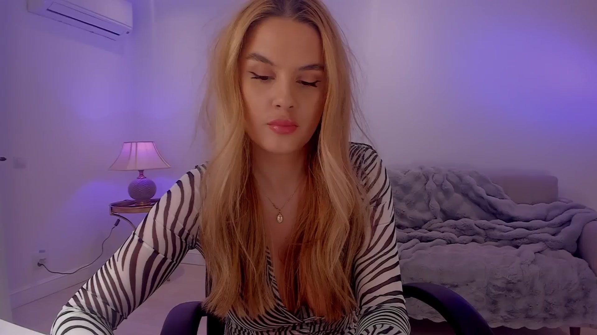 Gallery image thumbnail from Jewelles's myfreecams stream on, 01/20/2025, 22:16 image 18 of 20