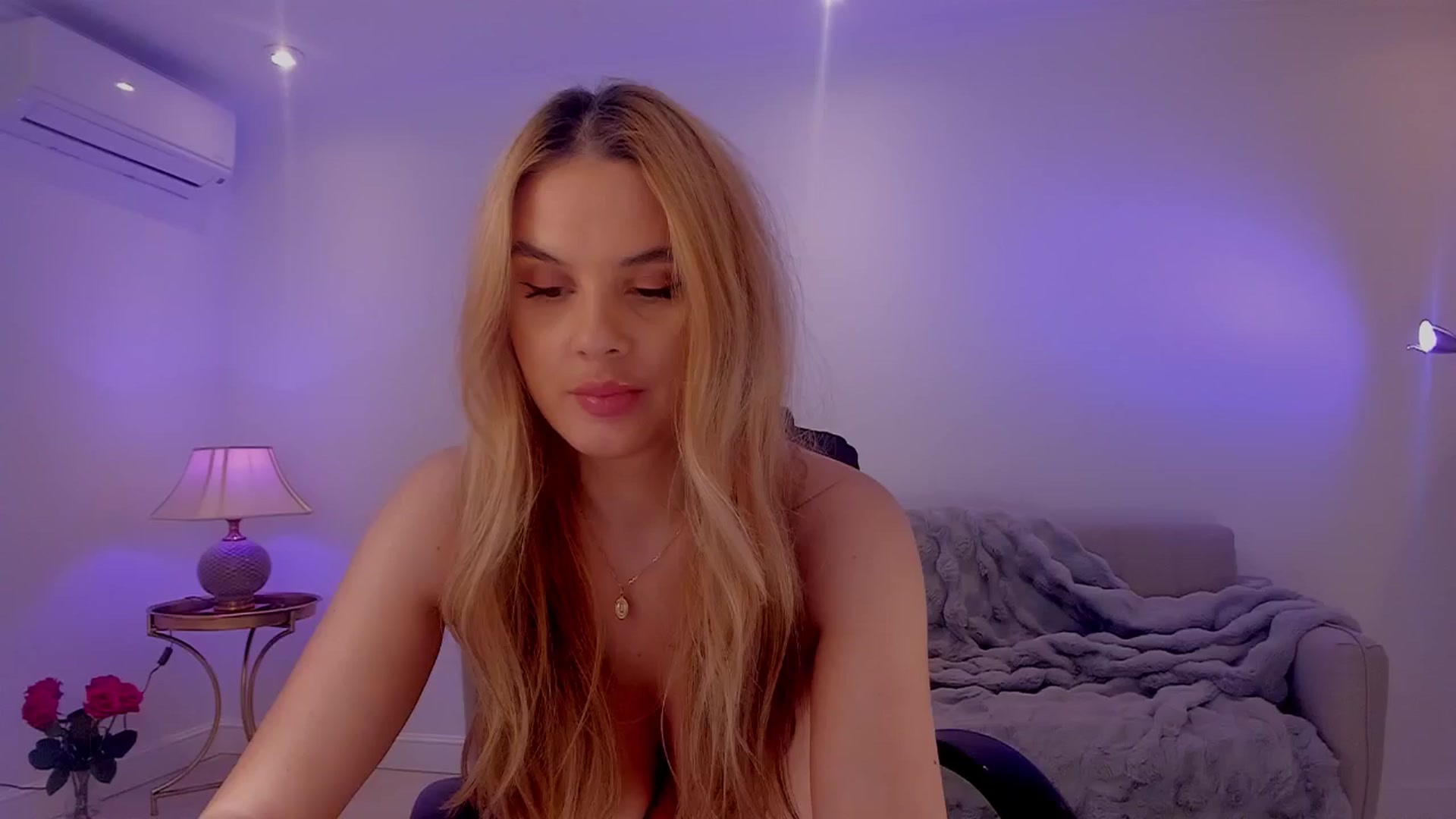 Gallery image thumbnail from Jewelles's myfreecams stream on, 01/23/2025, 22:33 image 2 of 20