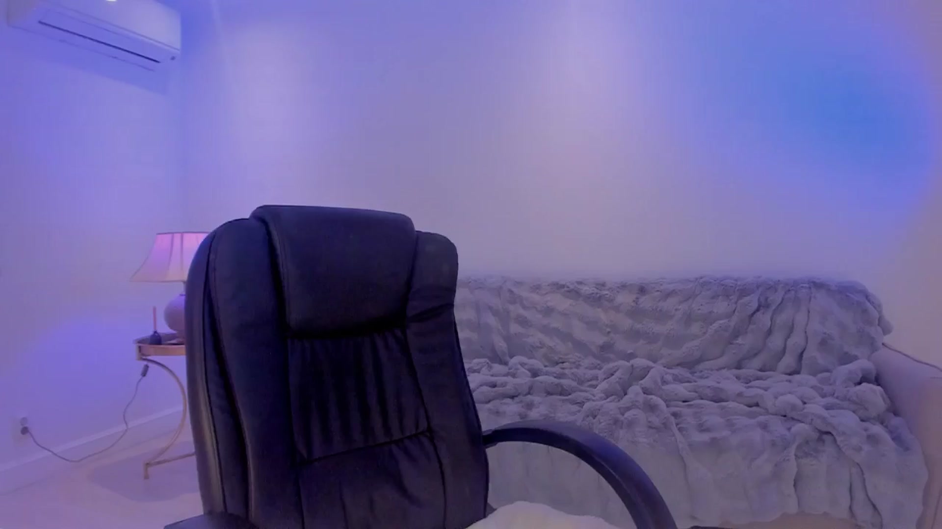 Gallery image thumbnail from Jewelles's myfreecams stream on, 02/08/2025, 20:17 image 5 of 20