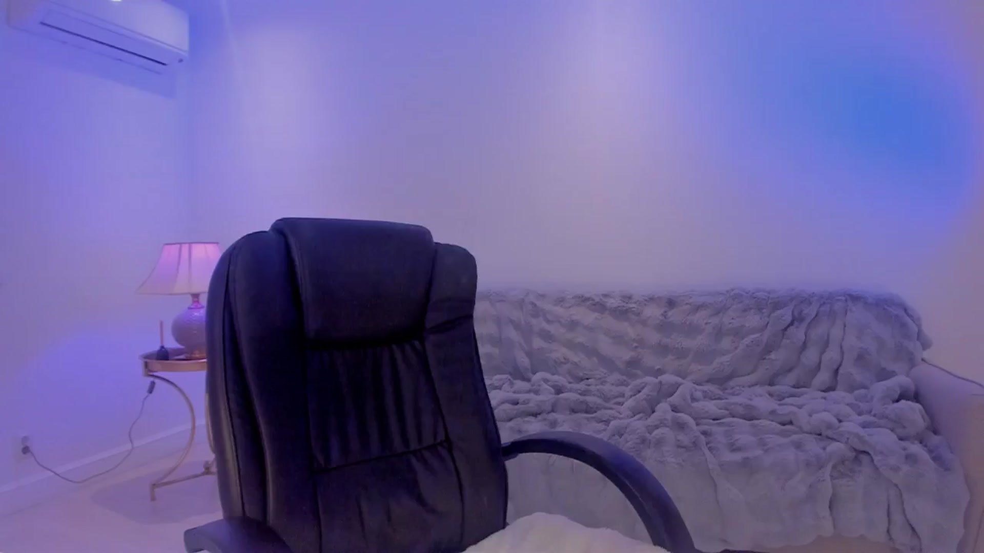 Gallery image thumbnail from Jewelles's myfreecams stream on, 02/08/2025, 20:17 image 1 of 20