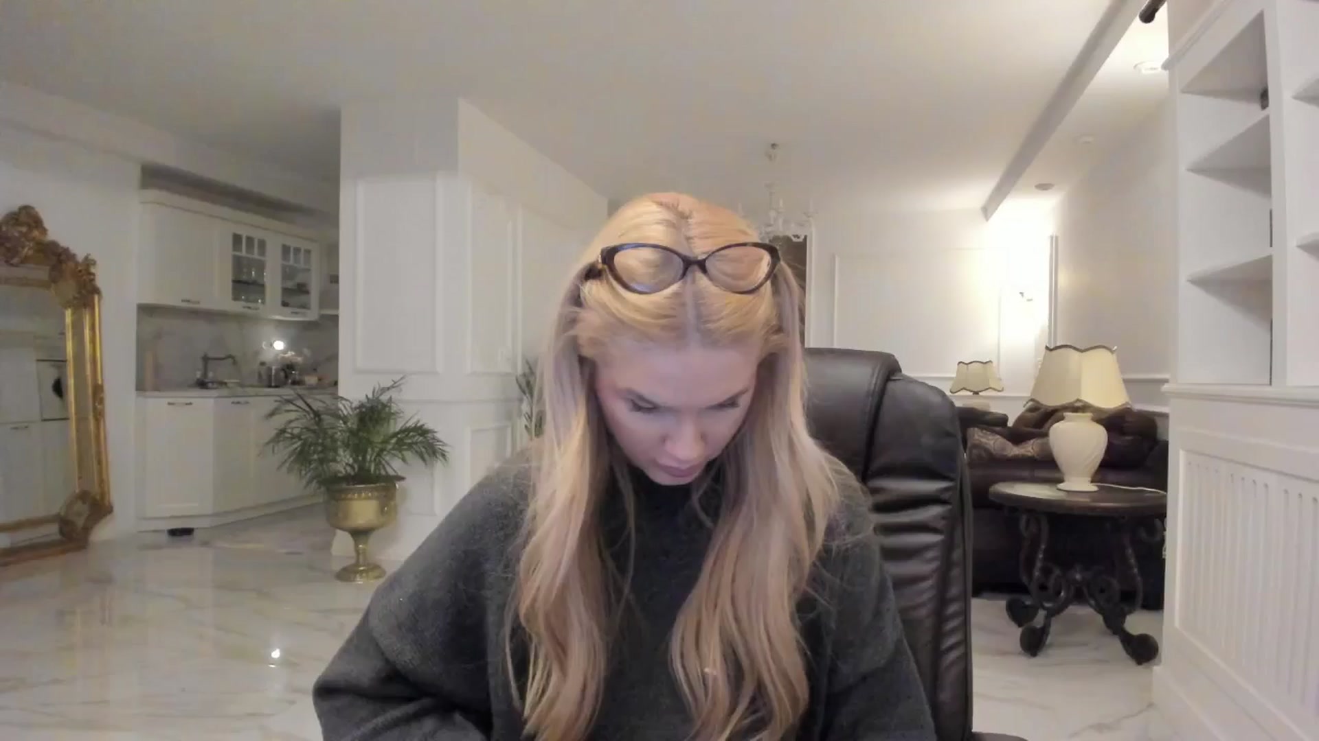 Gallery image thumbnail from Jewelles's myfreecams stream on, 03/19/2025, 22:05 image 10 of 20
