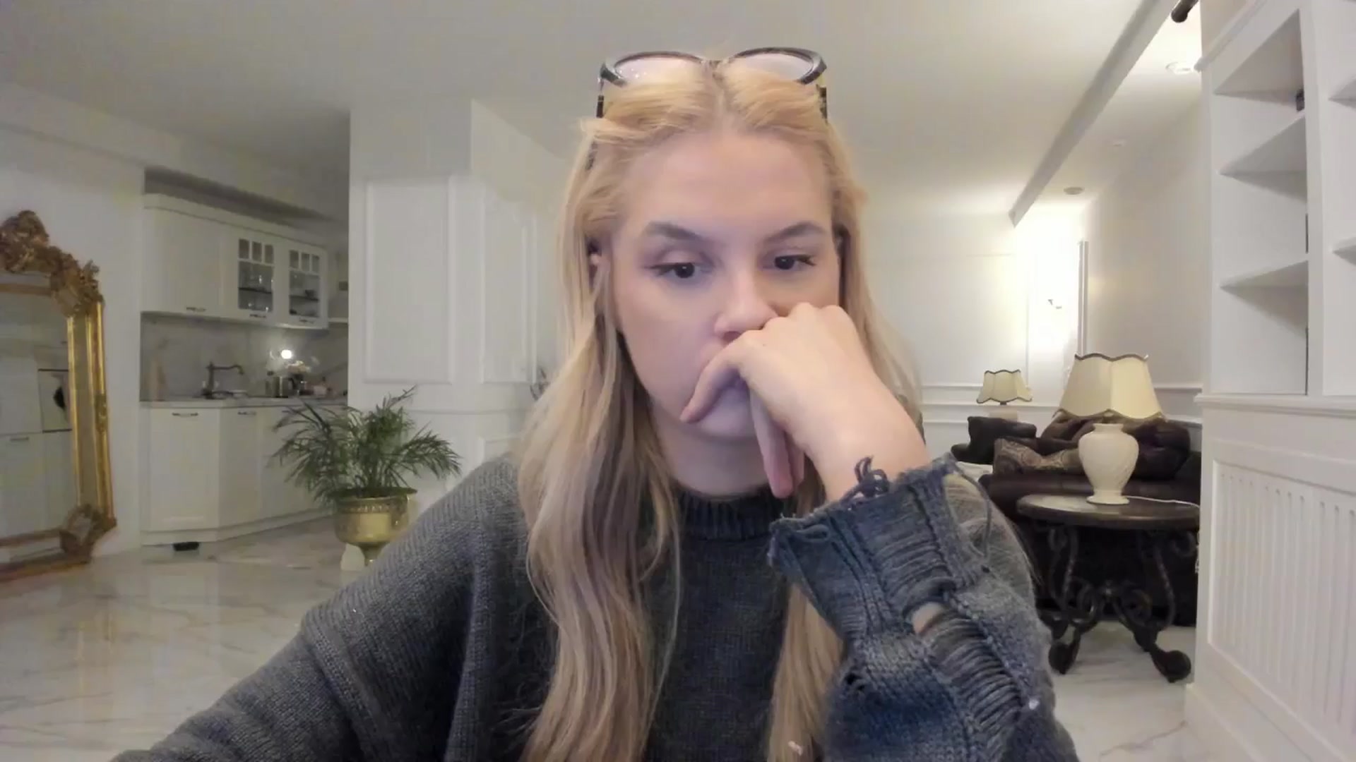 Gallery image thumbnail from Jewelles's myfreecams stream on, 03/19/2025, 22:05 image 6 of 20
