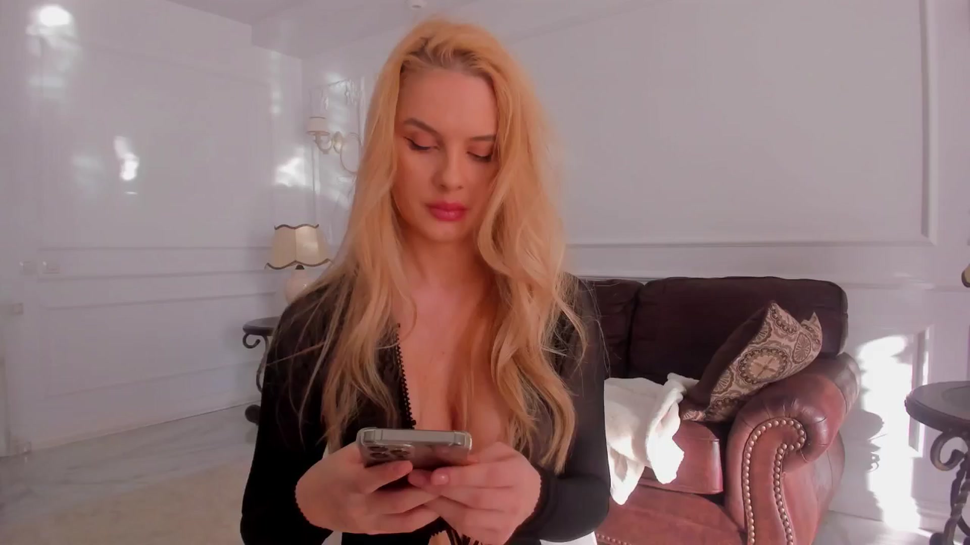 Gallery image thumbnail from Jewelles's myfreecams stream on, 04/12/2025, 15:28 image 3 of 20